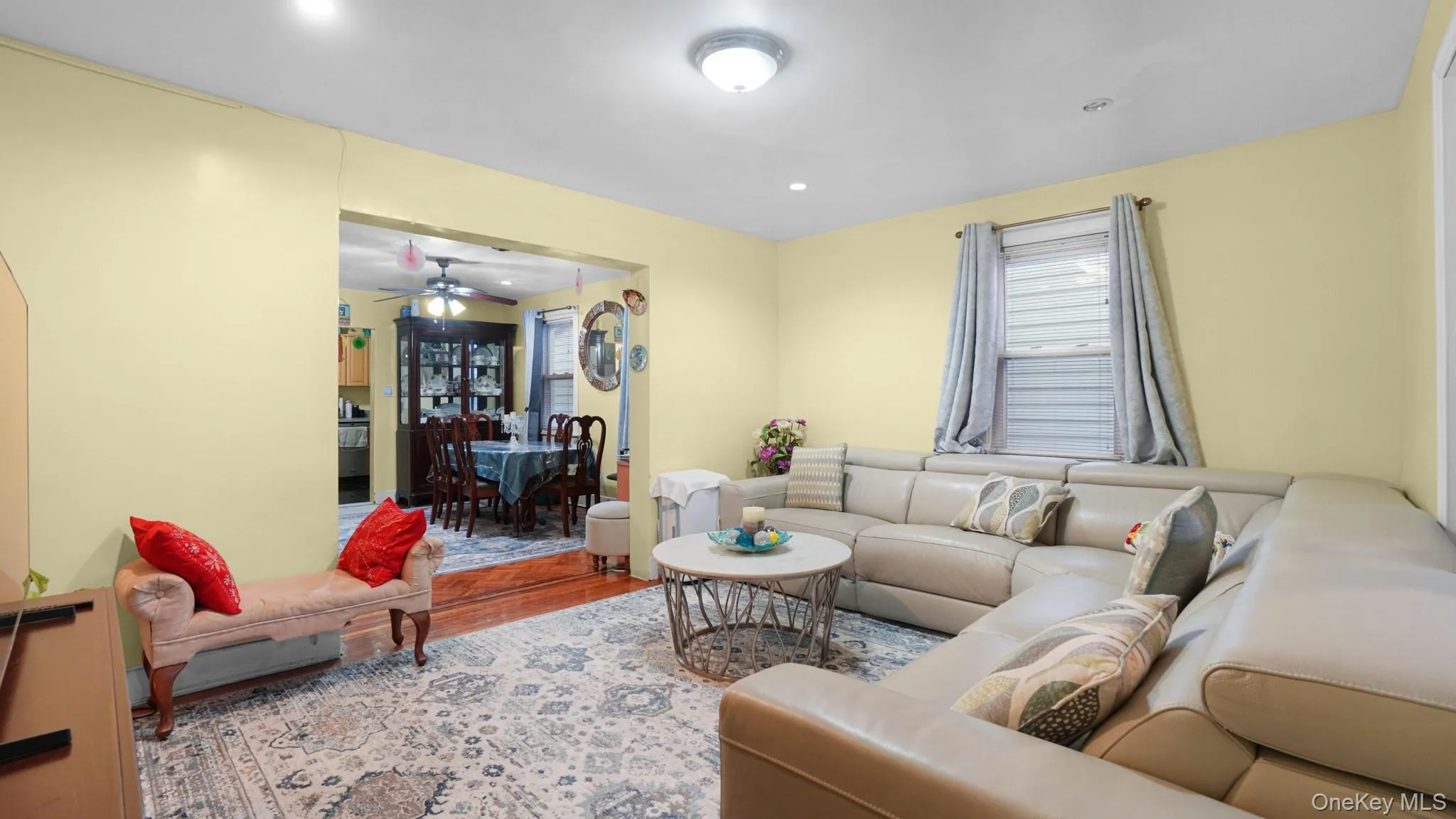 9023 207th Street, New York, NY, 3 Bedrooms Bedrooms, 12 Rooms Rooms,2 BathroomsBathrooms,Residential,For Rent,207th,0,998213 9023 207th Street, New York, NY, 3 Bedrooms Bedrooms, 12 Rooms Rooms,2 BathroomsBathrooms,Residential,For Rent,207th,0,998213