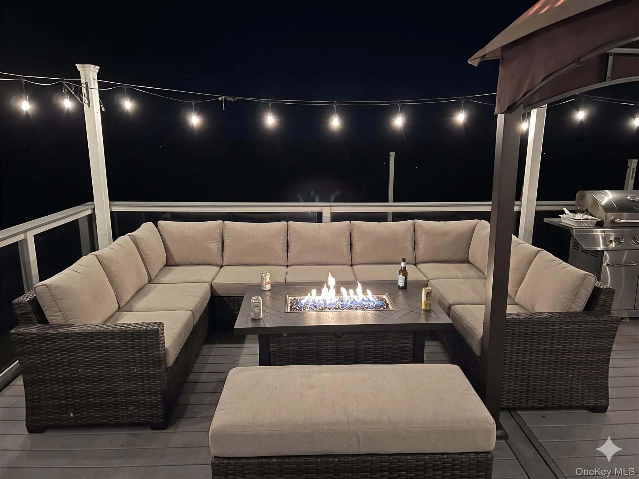 Surround Lighting for Pleasant Evenings. Surround Lighting for Pleasant Evenings.