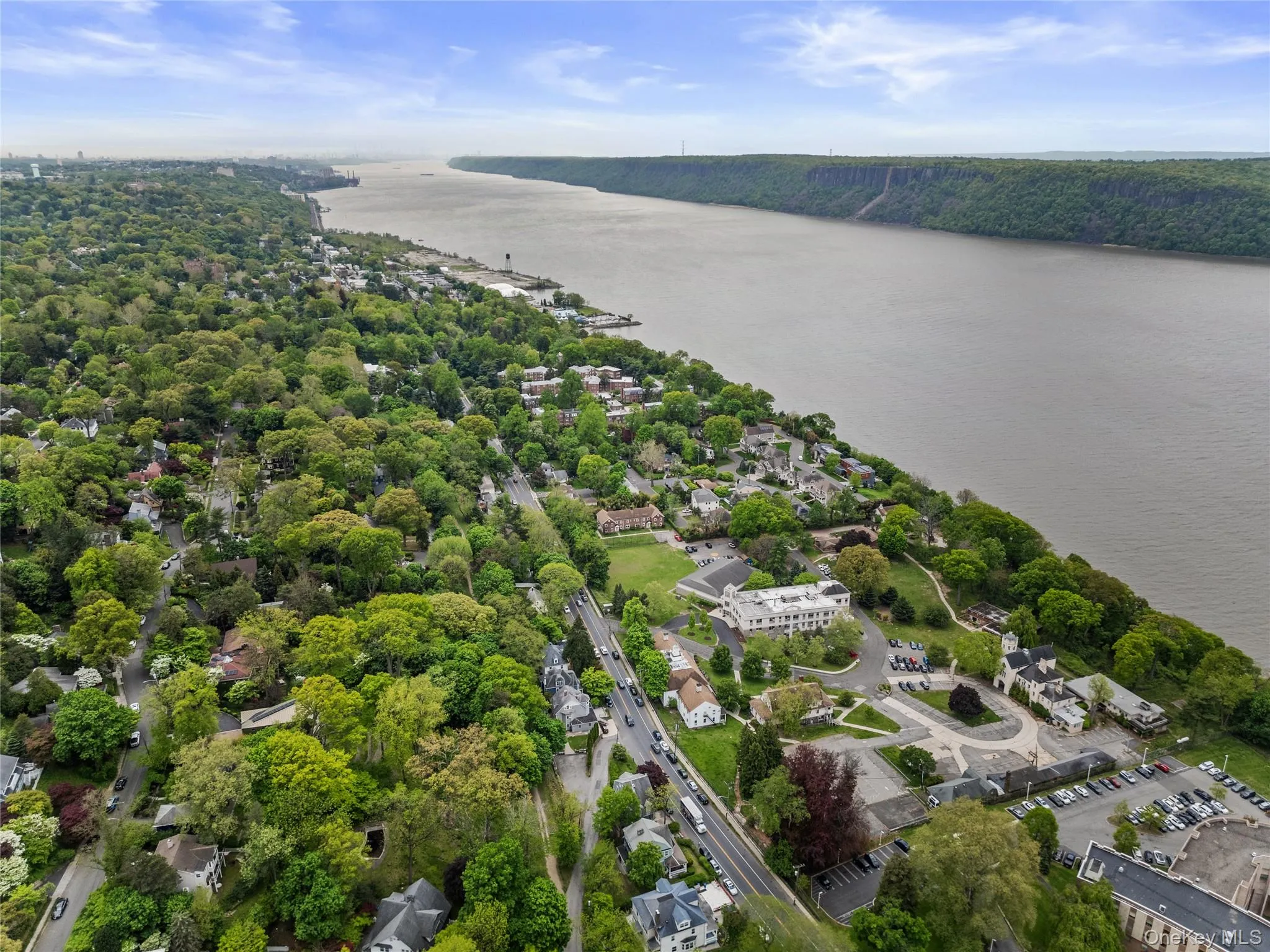 102 Broadway, Greenburgh, NY, 2 Bedrooms Bedrooms, 5 Rooms Rooms,1 BathroomBathrooms,Residential Lease,For Rent,Broadway,0,998225 102 Broadway, Greenburgh, NY, 2 Bedrooms Bedrooms, 5 Rooms Rooms,1 BathroomBathrooms,Residential Lease,For Rent,Broadway,0,998225