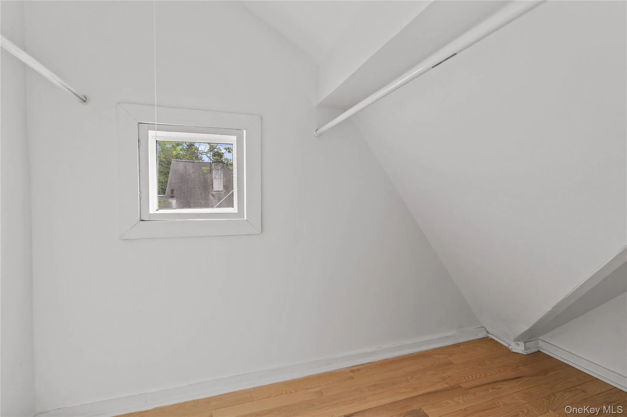 102 Broadway, Greenburgh, NY, 2 Bedrooms Bedrooms, 5 Rooms Rooms,1 BathroomBathrooms,Residential Lease,For Rent,Broadway,0,998225 102 Broadway, Greenburgh, NY, 2 Bedrooms Bedrooms, 5 Rooms Rooms,1 BathroomBathrooms,Residential Lease,For Rent,Broadway,0,998225