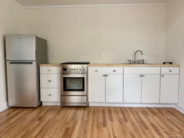 201 Franklin Street, Brookhaven, NY, 1 Room Rooms,1 BathroomBathrooms,Residential Lease,For Rent,Franklin,0,998227 201 Franklin Street, Brookhaven, NY, 1 Room Rooms,1 BathroomBathrooms,Residential Lease,For Rent,Franklin,0,998227