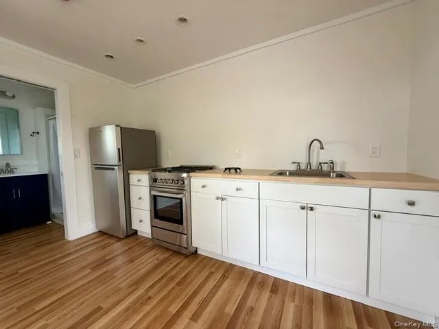 201 Franklin Street, Brookhaven, NY, 1 Room Rooms,1 BathroomBathrooms,Residential Lease,For Rent,Franklin,0,998227 201 Franklin Street, Brookhaven, NY, 1 Room Rooms,1 BathroomBathrooms,Residential Lease,For Rent,Franklin,0,998227
