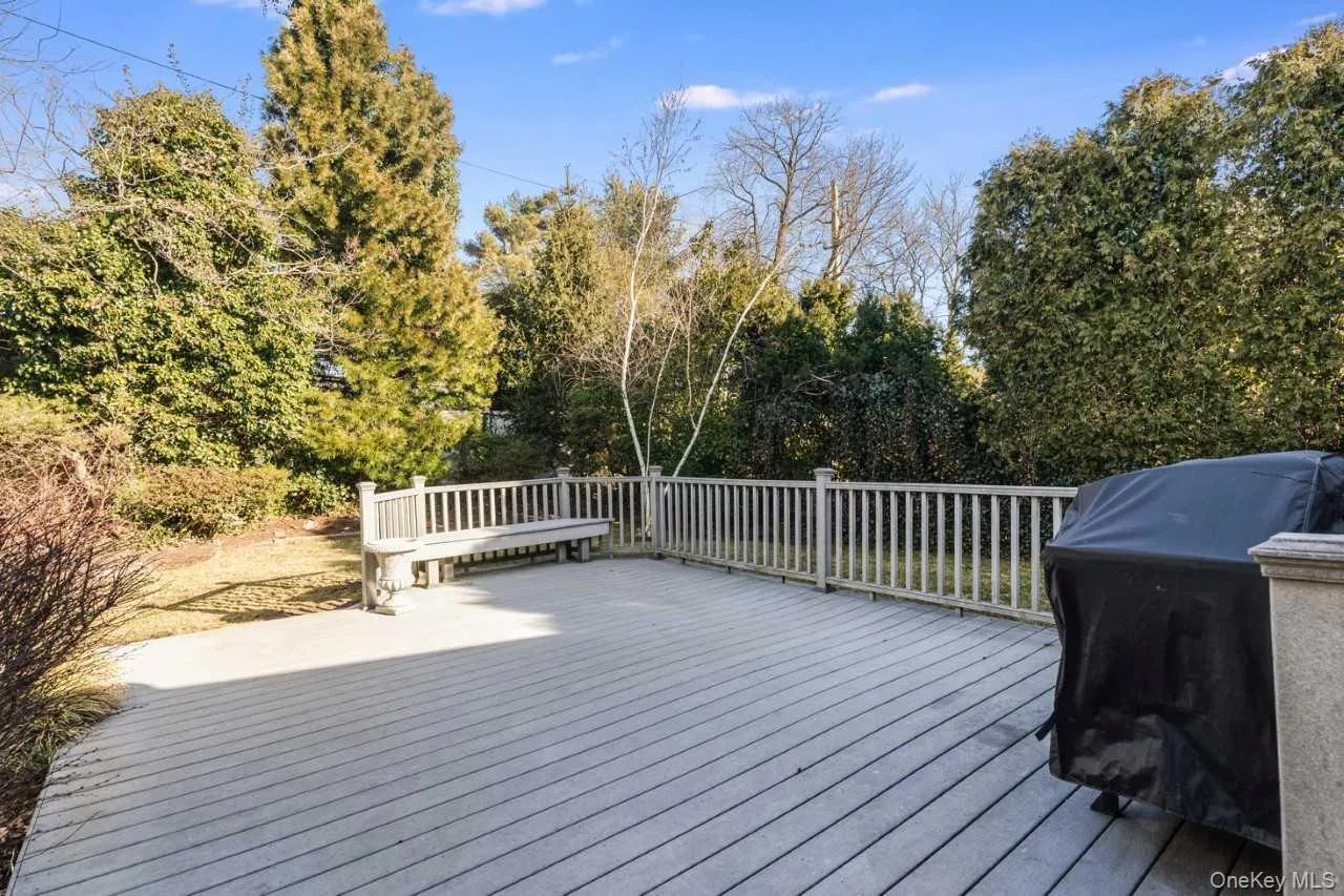 18 Shelter Hill Road, Oyster Bay, NY, 3 Bedrooms Bedrooms, 7 Rooms Rooms,2 BathroomsBathrooms,Residential Lease,For Rent,Shelter Hill,0,998228 18 Shelter Hill Road, Oyster Bay, NY, 3 Bedrooms Bedrooms, 7 Rooms Rooms,2 BathroomsBathrooms,Residential Lease,For Rent,Shelter Hill,0,998228