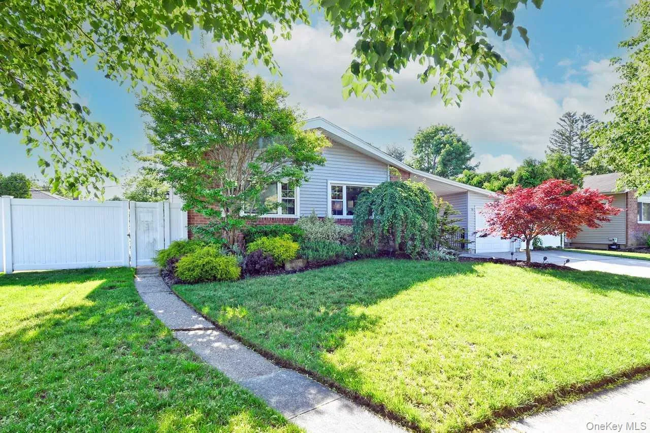 18 Shelter Hill Road, Oyster Bay, NY, 3 Bedrooms Bedrooms, 7 Rooms Rooms,2 BathroomsBathrooms,Residential Lease,For Rent,Shelter Hill,0,998228 18 Shelter Hill Road, Oyster Bay, NY, 3 Bedrooms Bedrooms, 7 Rooms Rooms,2 BathroomsBathrooms,Residential Lease,For Rent,Shelter Hill,0,998228