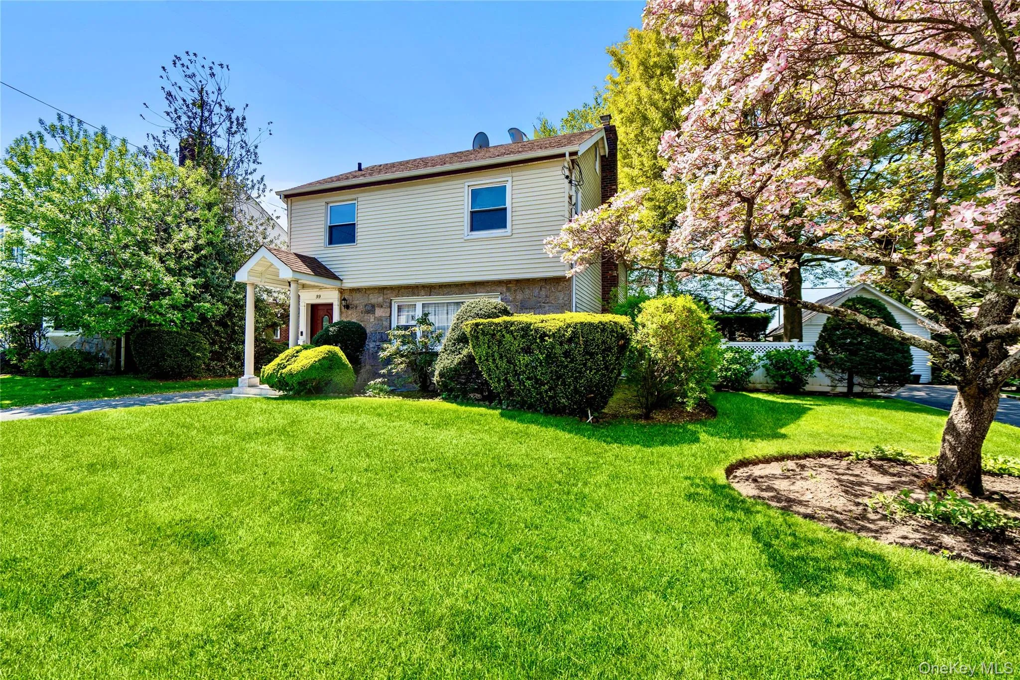 99 Norwood Avenue, Hempstead, NY, 4 Bedrooms Bedrooms, 7 Rooms Rooms,2 BathroomsBathrooms,Residential,For Rent,Norwood,0,998230 99 Norwood Avenue, Hempstead, NY, 4 Bedrooms Bedrooms, 7 Rooms Rooms,2 BathroomsBathrooms,Residential,For Rent,Norwood,0,998230