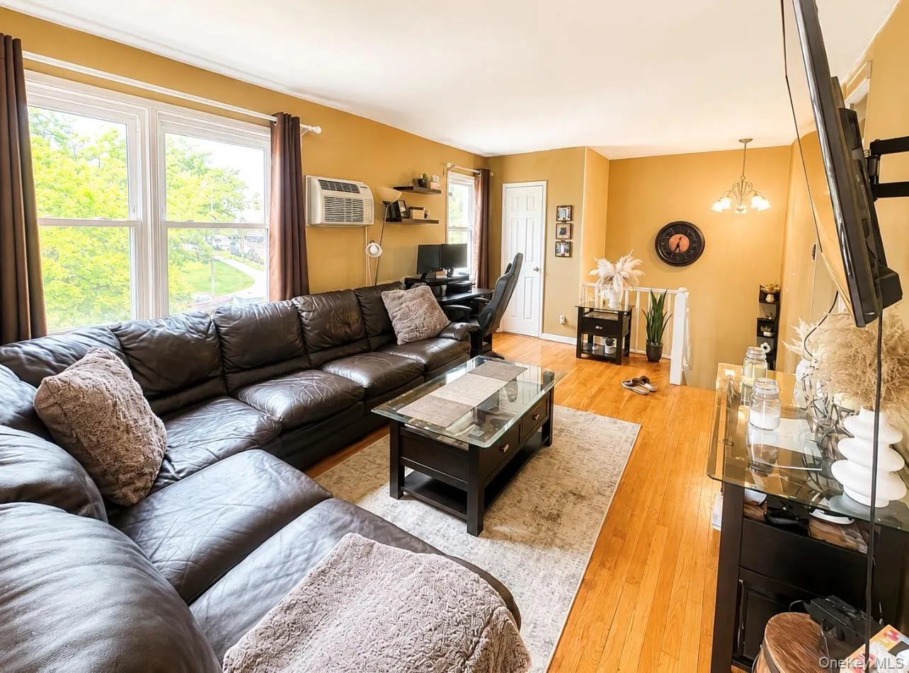 71-03 252nd, New York, NY, 1 Bedroom Bedrooms, 4 Rooms Rooms,1 BathroomBathrooms,Residential Sale,For Rent,252nd,0,998233 71-03 252nd, New York, NY, 1 Bedroom Bedrooms, 4 Rooms Rooms,1 BathroomBathrooms,Residential Sale,For Rent,252nd,0,998233