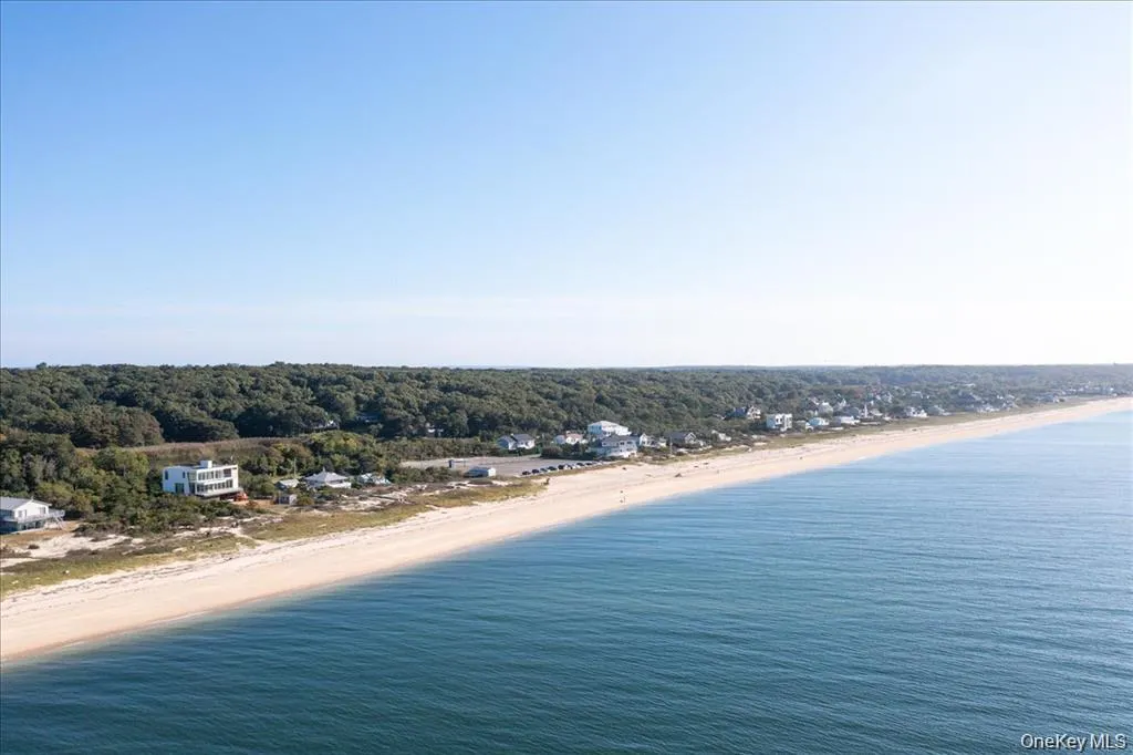 3715 Hortons Lane, Southold, NY, 4 Bedrooms Bedrooms, 7 Rooms Rooms,4 BathroomsBathrooms,Residential Sale,For Rent,Hortons,0,998241 3715 Hortons Lane, Southold, NY, 4 Bedrooms Bedrooms, 7 Rooms Rooms,4 BathroomsBathrooms,Residential Sale,For Rent,Hortons,0,998241