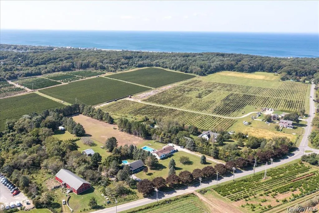3715 Hortons Lane, Southold, NY, 4 Bedrooms Bedrooms, 7 Rooms Rooms,4 BathroomsBathrooms,Residential Sale,For Rent,Hortons,0,998241 3715 Hortons Lane, Southold, NY, 4 Bedrooms Bedrooms, 7 Rooms Rooms,4 BathroomsBathrooms,Residential Sale,For Rent,Hortons,0,998241