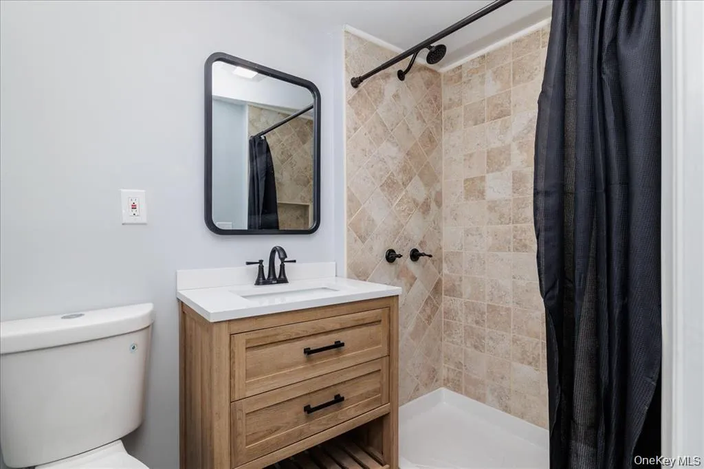 3715 Hortons Lane, Southold, NY, 4 Bedrooms Bedrooms, 7 Rooms Rooms,4 BathroomsBathrooms,Residential Sale,For Rent,Hortons,0,998241 3715 Hortons Lane, Southold, NY, 4 Bedrooms Bedrooms, 7 Rooms Rooms,4 BathroomsBathrooms,Residential Sale,For Rent,Hortons,0,998241