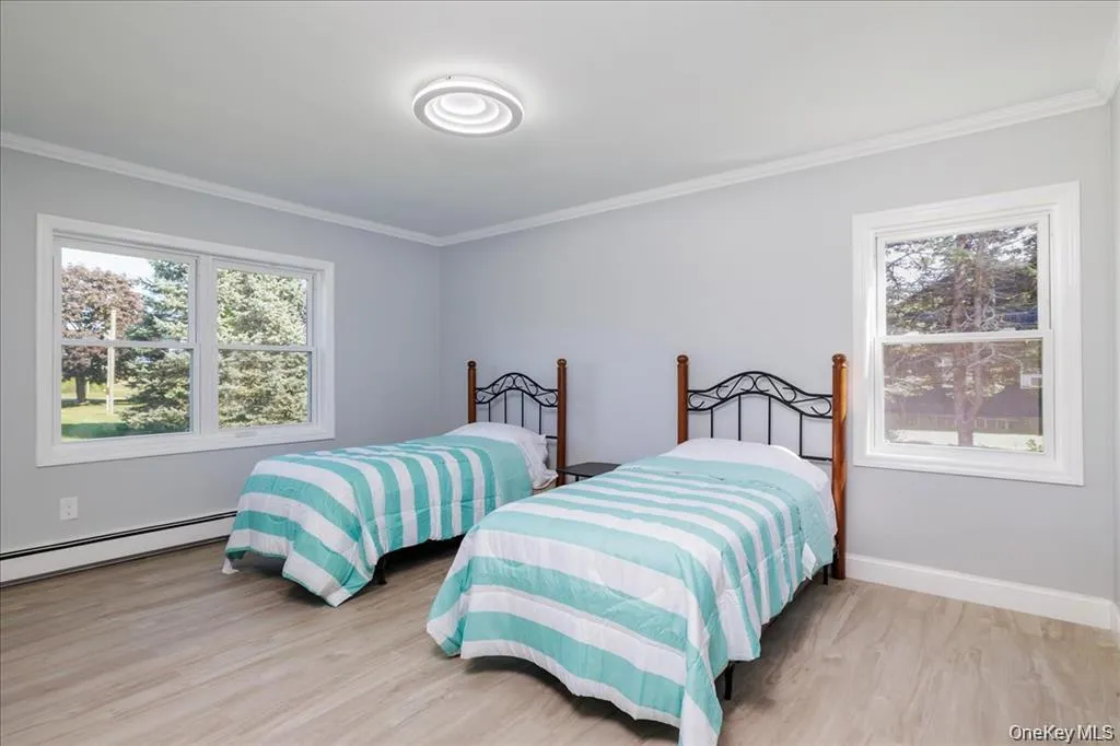 3715 Hortons Lane, Southold, NY, 4 Bedrooms Bedrooms, 7 Rooms Rooms,4 BathroomsBathrooms,Residential Sale,For Rent,Hortons,0,998241 3715 Hortons Lane, Southold, NY, 4 Bedrooms Bedrooms, 7 Rooms Rooms,4 BathroomsBathrooms,Residential Sale,For Rent,Hortons,0,998241