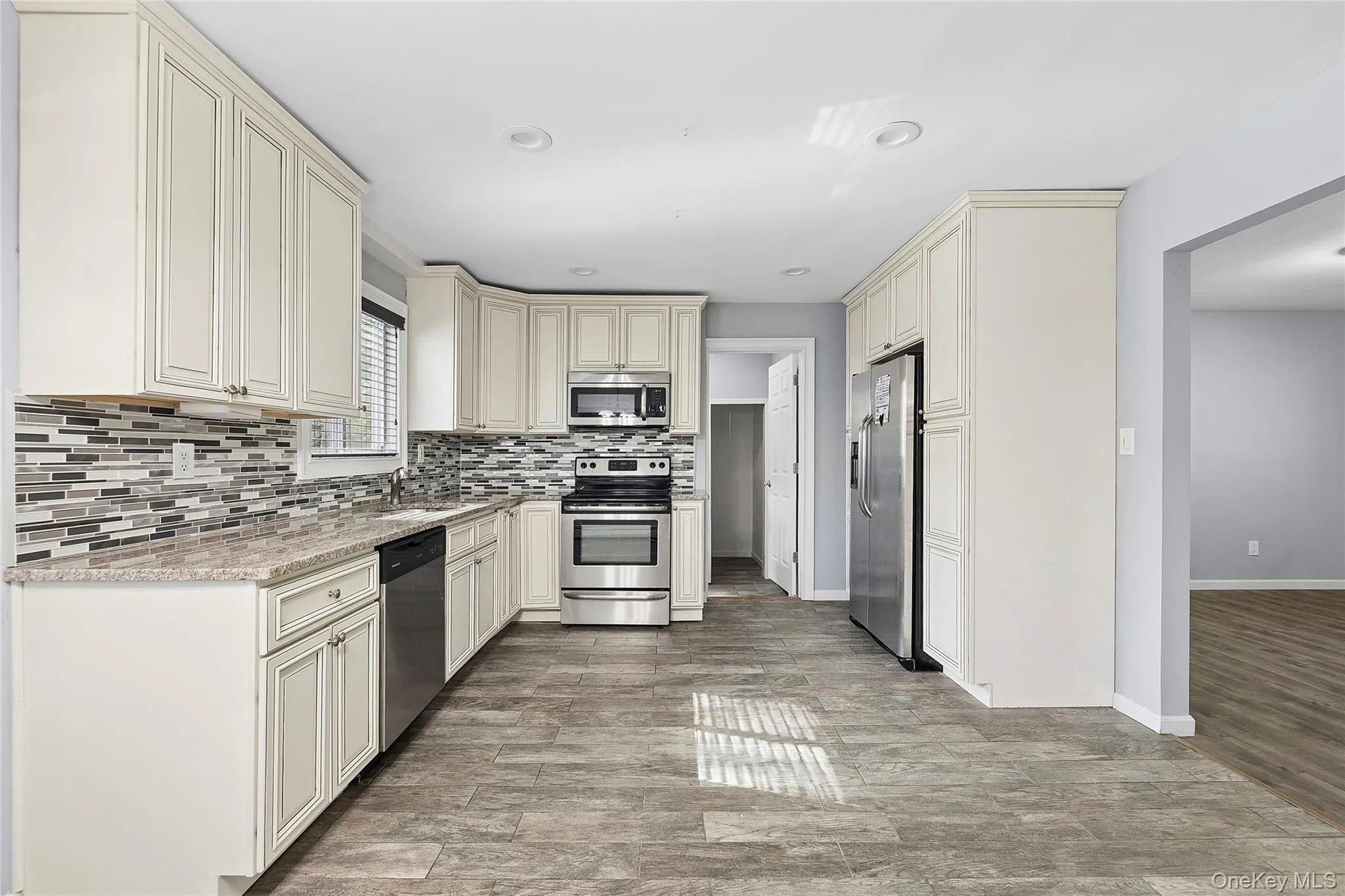 10 Todd Court, Brookhaven, NY, 4 Bedrooms Bedrooms, 8 Rooms Rooms,2 BathroomsBathrooms,Residential Lease,For Rent,Todd,0,998250 10 Todd Court, Brookhaven, NY, 4 Bedrooms Bedrooms, 8 Rooms Rooms,2 BathroomsBathrooms,Residential Lease,For Rent,Todd,0,998250