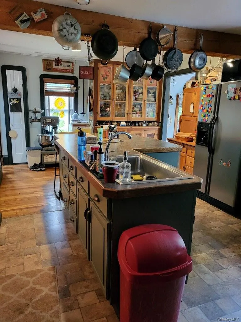 Hardwood floors Hardwood floors
