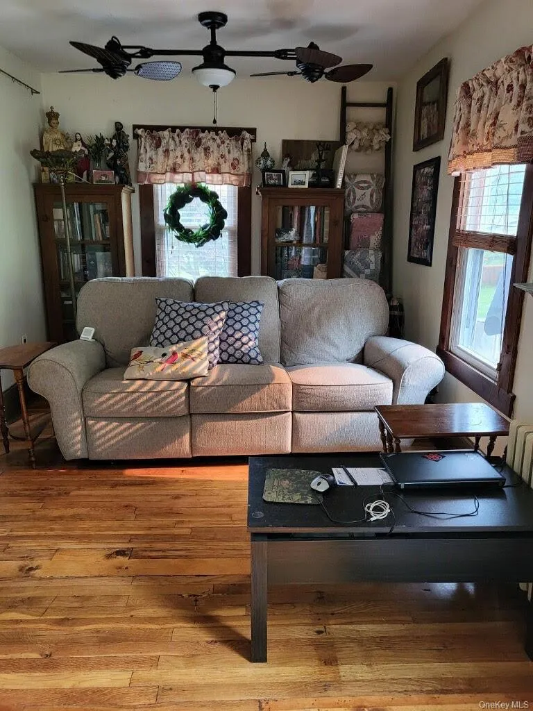 174 Rock Ridge Avenue, Thompson, NY, 2 Bedrooms Bedrooms, 5 Rooms Rooms,1 BathroomBathrooms,Residential,For Rent,Rock Ridge,0,998252 174 Rock Ridge Avenue, Thompson, NY, 2 Bedrooms Bedrooms, 5 Rooms Rooms,1 BathroomBathrooms,Residential,For Rent,Rock Ridge,0,998252