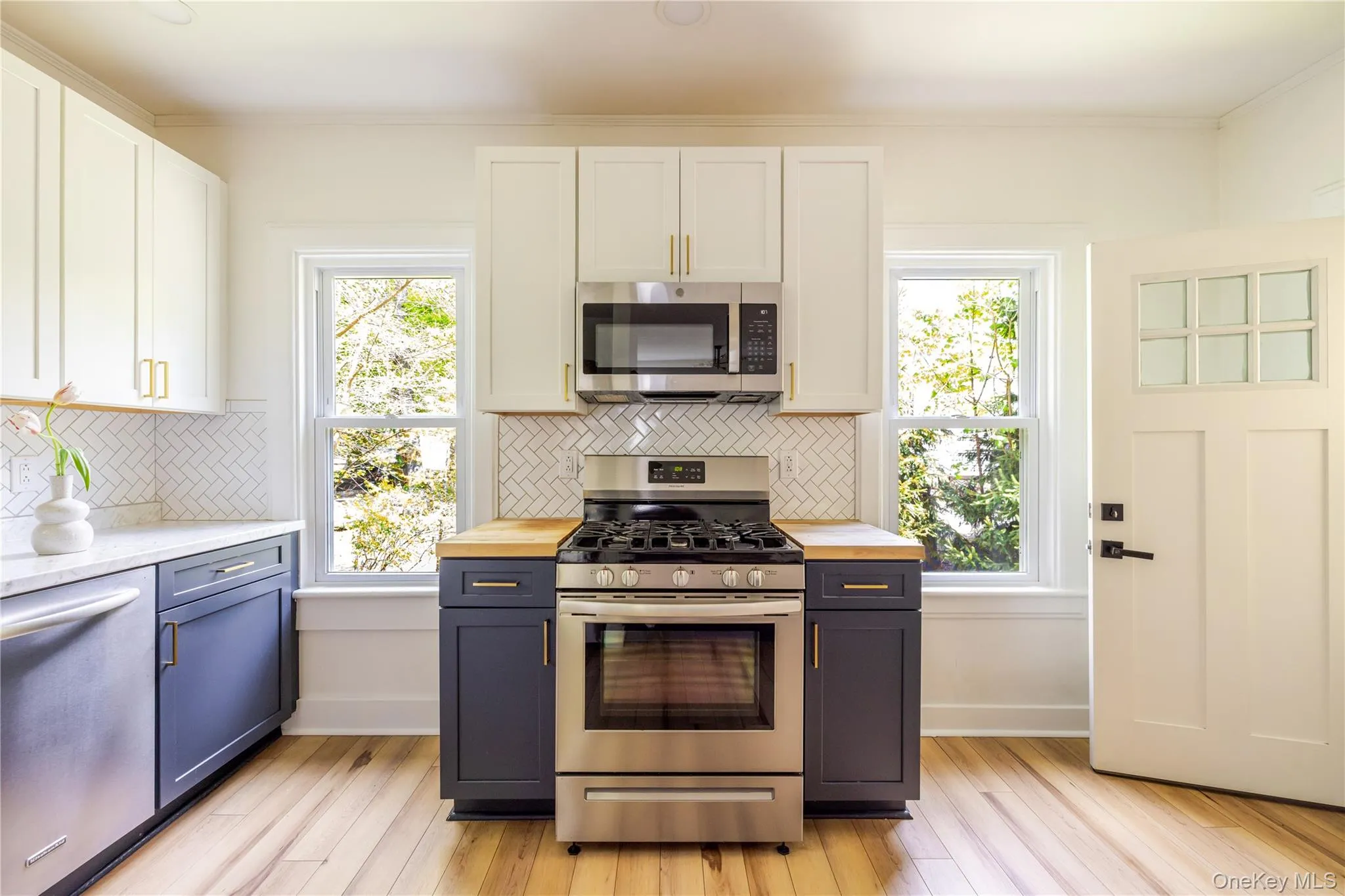 152 Main Street, Claverack, NY, 3 Bedrooms Bedrooms, 8 Rooms Rooms,1 BathroomBathrooms,Residential,For Rent,Main,0,998268 152 Main Street, Claverack, NY, 3 Bedrooms Bedrooms, 8 Rooms Rooms,1 BathroomBathrooms,Residential,For Rent,Main,0,998268