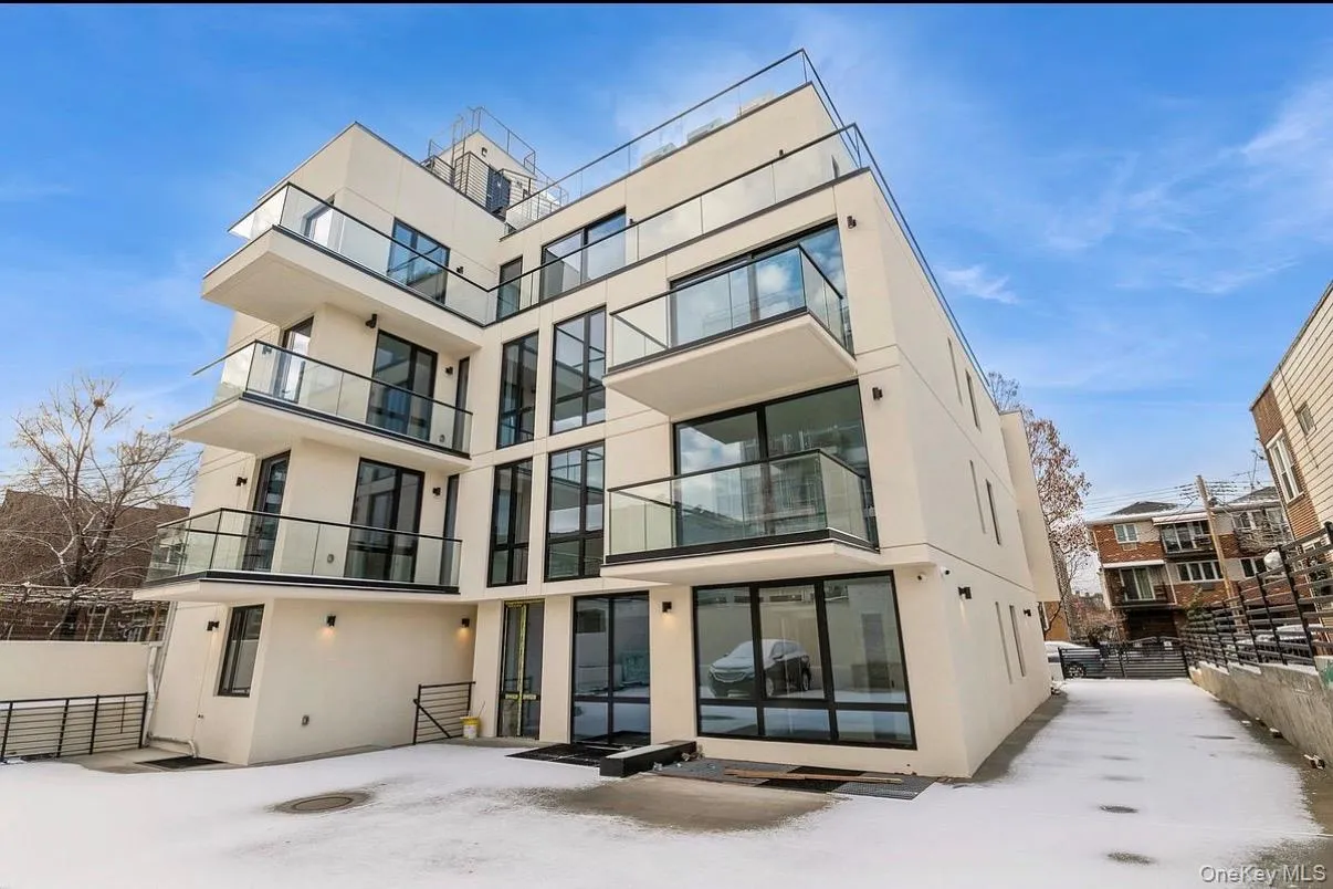 3257 38th Street, New York, NY, 3 Bedrooms Bedrooms, 6 Rooms Rooms,3 BathroomsBathrooms,Residential Lease,For Rent,38th,0,998272 3257 38th Street, New York, NY, 3 Bedrooms Bedrooms, 6 Rooms Rooms,3 BathroomsBathrooms,Residential Lease,For Rent,38th,0,998272