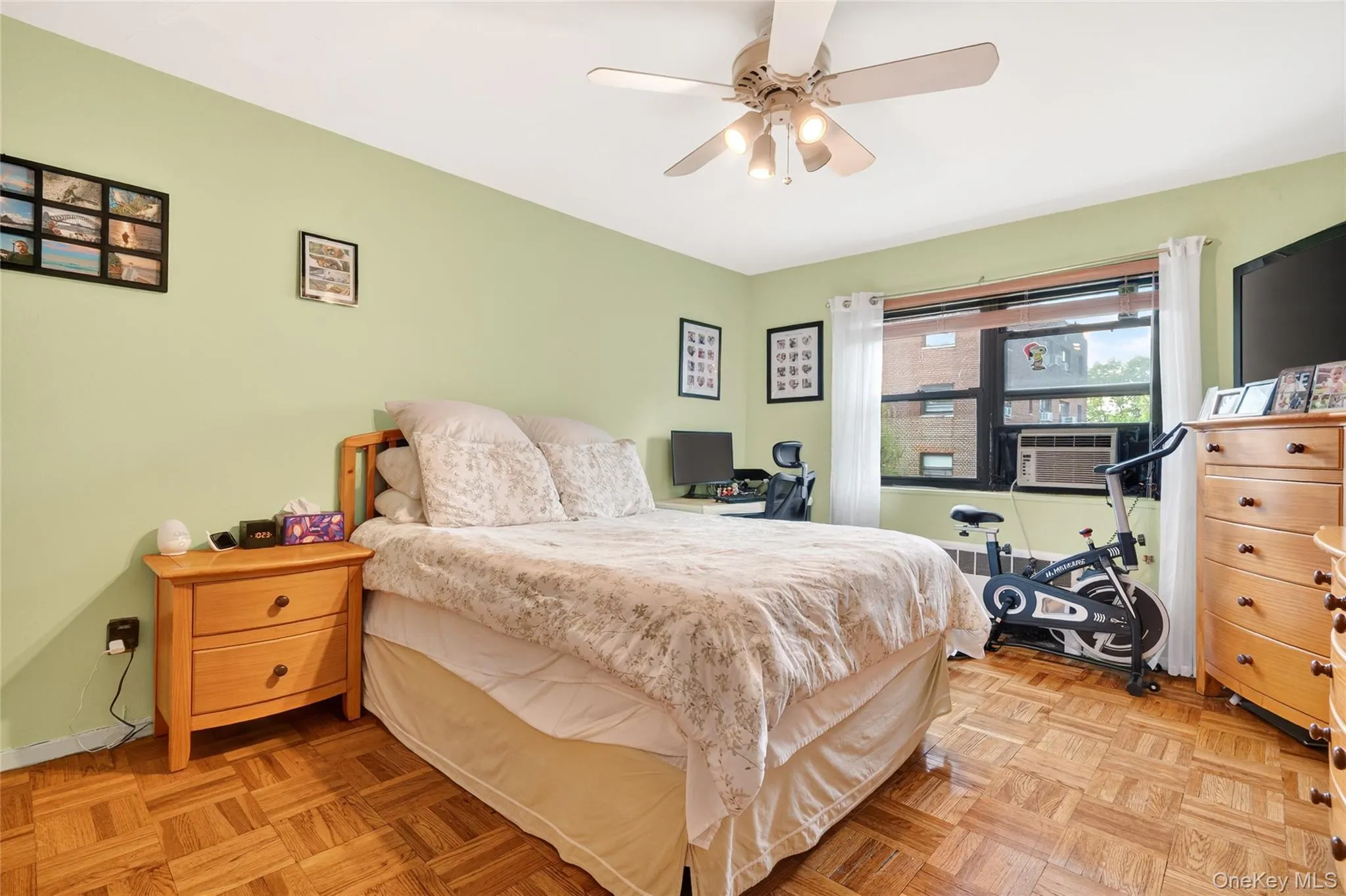 25 Shady Glen Court, New Rochelle, NY, 2 Bedrooms Bedrooms, 5 Rooms Rooms,1 BathroomBathrooms,Residential,For Rent,Shady Glen,0,998273 25 Shady Glen Court, New Rochelle, NY, 2 Bedrooms Bedrooms, 5 Rooms Rooms,1 BathroomBathrooms,Residential,For Rent,Shady Glen,0,998273