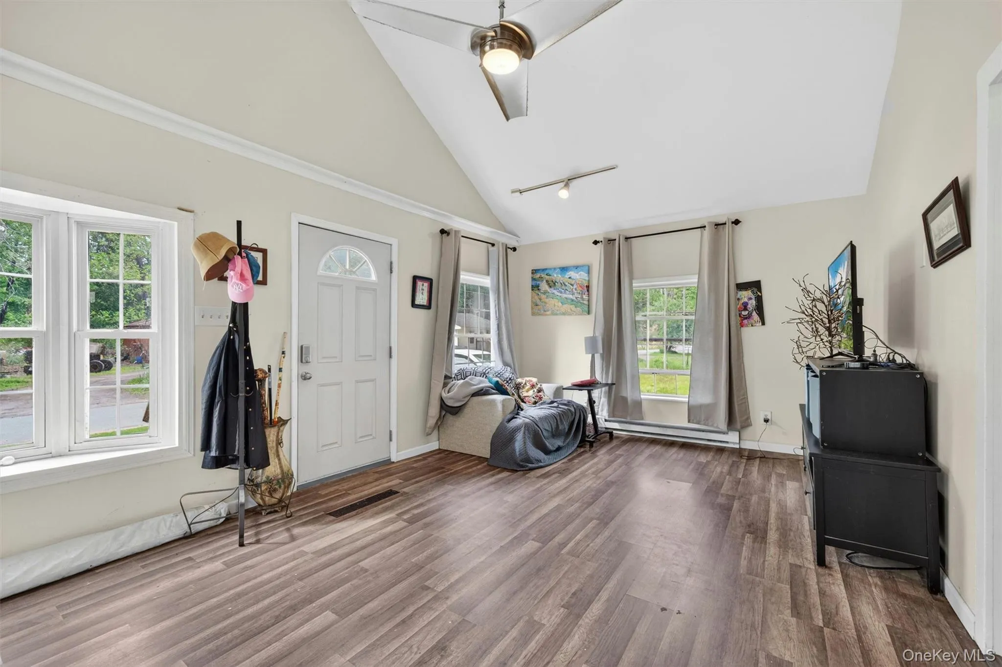 24 Avenue L, Deerpark, NY, 2 Bedrooms Bedrooms, 5 Rooms Rooms,1 BathroomBathrooms,Residential,For Rent,Avenue L,0,998280 24 Avenue L, Deerpark, NY, 2 Bedrooms Bedrooms, 5 Rooms Rooms,1 BathroomBathrooms,Residential,For Rent,Avenue L,0,998280