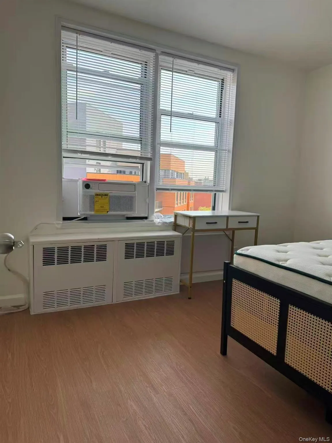 41-25 kissena Boulevard, New York, NY, 1 Bedroom Bedrooms, 4 Rooms Rooms,1 BathroomBathrooms,Residential Sale,For Rent,kissena,0,998284 41-25 kissena Boulevard, New York, NY, 1 Bedroom Bedrooms, 4 Rooms Rooms,1 BathroomBathrooms,Residential Sale,For Rent,kissena,0,998284
