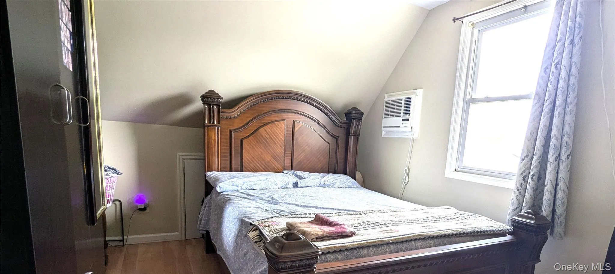 8417 264th Street, New York, NY, 4 Bedrooms Bedrooms, 8 Rooms Rooms,3 BathroomsBathrooms,Residential,For Rent,264th,0,998285 8417 264th Street, New York, NY, 4 Bedrooms Bedrooms, 8 Rooms Rooms,3 BathroomsBathrooms,Residential,For Rent,264th,0,998285