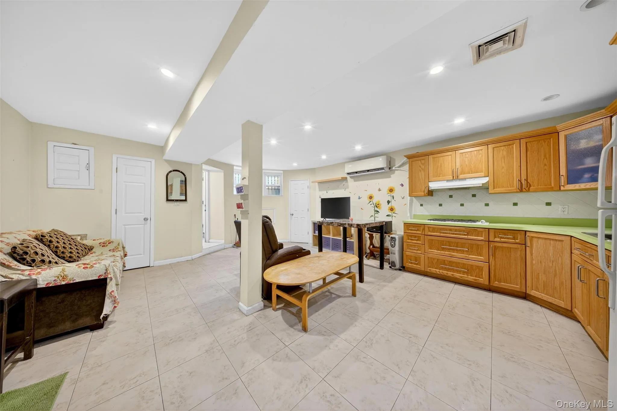 8842 87th Street, New York, NY, 3 Bedrooms Bedrooms, 5 Rooms Rooms,2 BathroomsBathrooms,Residential Sale,For Rent,87th,0,998289 8842 87th Street, New York, NY, 3 Bedrooms Bedrooms, 5 Rooms Rooms,2 BathroomsBathrooms,Residential Sale,For Rent,87th,0,998289