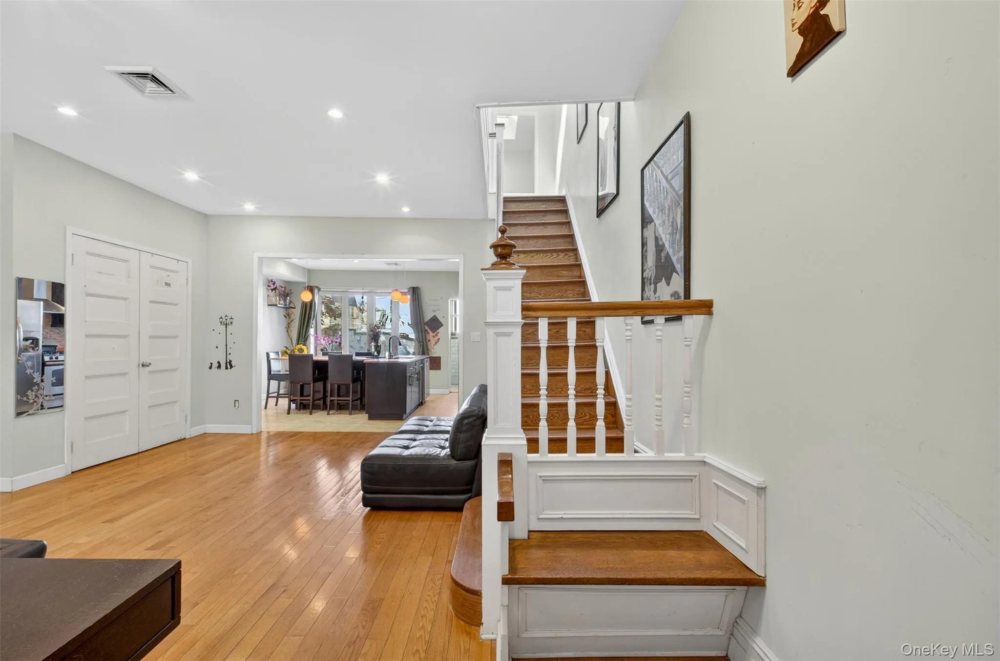 8842 87th Street, New York, NY, 3 Bedrooms Bedrooms, 5 Rooms Rooms,2 BathroomsBathrooms,Residential Sale,For Rent,87th,0,998289 8842 87th Street, New York, NY, 3 Bedrooms Bedrooms, 5 Rooms Rooms,2 BathroomsBathrooms,Residential Sale,For Rent,87th,0,998289