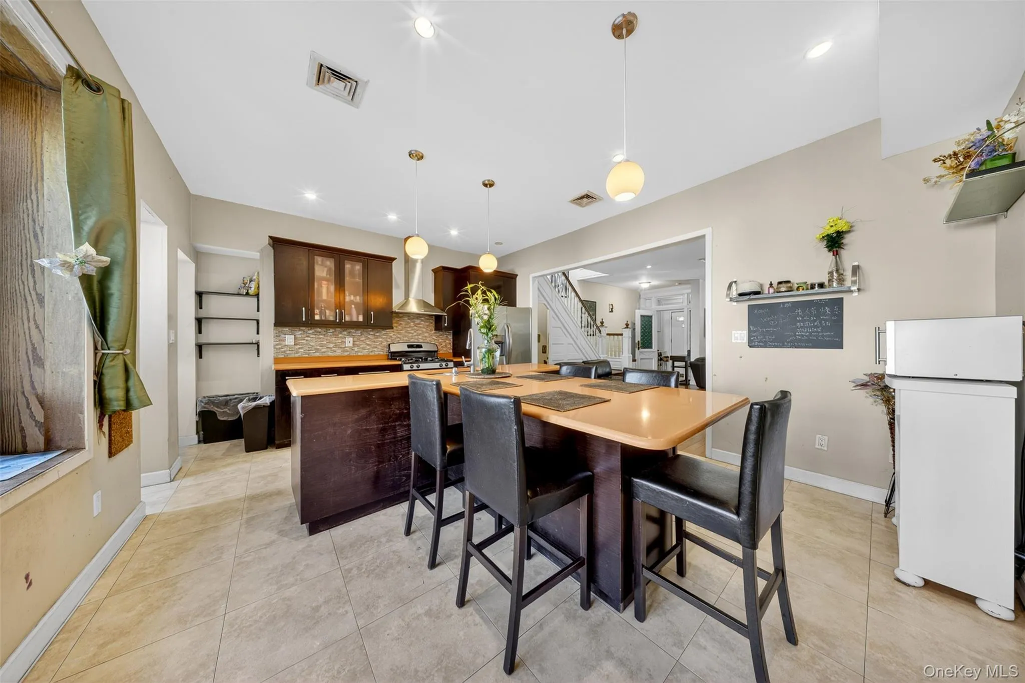 8842 87th Street, New York, NY, 3 Bedrooms Bedrooms, 5 Rooms Rooms,2 BathroomsBathrooms,Residential Sale,For Rent,87th,0,998289 8842 87th Street, New York, NY, 3 Bedrooms Bedrooms, 5 Rooms Rooms,2 BathroomsBathrooms,Residential Sale,For Rent,87th,0,998289