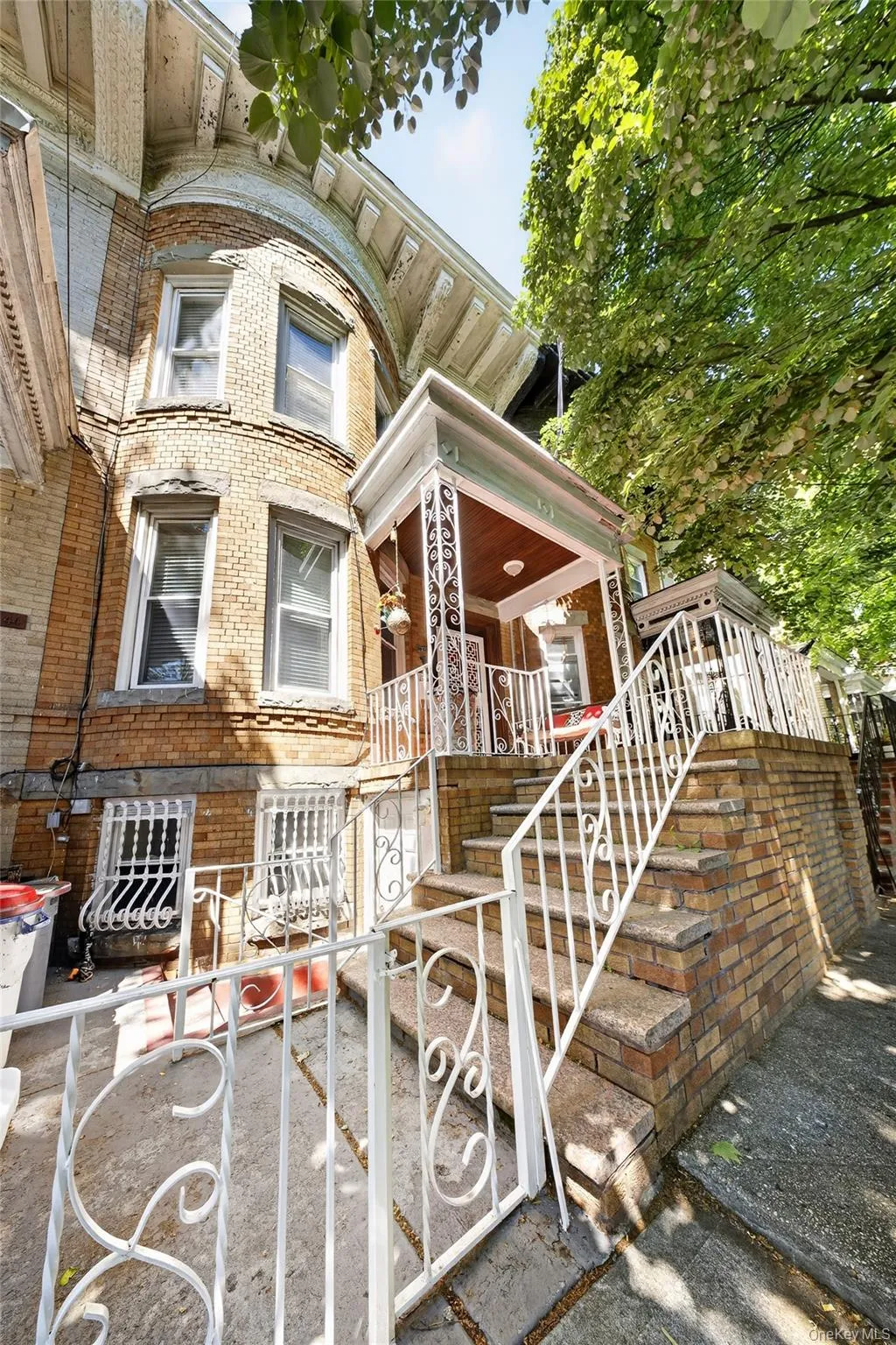 8842 87th Street, New York, NY, 3 Bedrooms Bedrooms, 5 Rooms Rooms,2 BathroomsBathrooms,Residential Sale,For Rent,87th,0,998289 8842 87th Street, New York, NY, 3 Bedrooms Bedrooms, 5 Rooms Rooms,2 BathroomsBathrooms,Residential Sale,For Rent,87th,0,998289