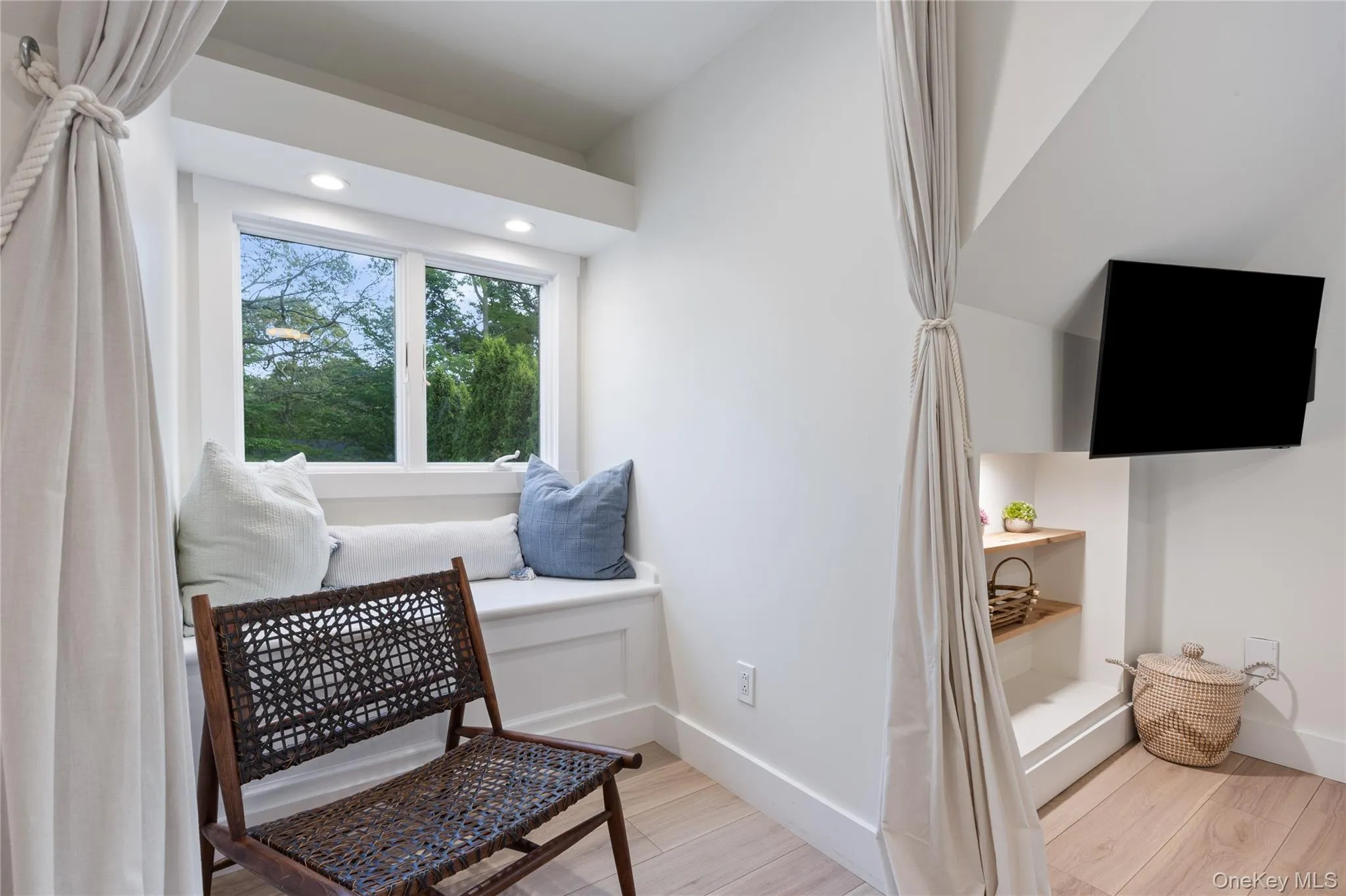 48 Westwood Drive, Brookhaven, NY, 3 Bedrooms Bedrooms, 5 Rooms Rooms,3 BathroomsBathrooms,Residential,For Rent,Westwood,0,998290 48 Westwood Drive, Brookhaven, NY, 3 Bedrooms Bedrooms, 5 Rooms Rooms,3 BathroomsBathrooms,Residential,For Rent,Westwood,0,998290