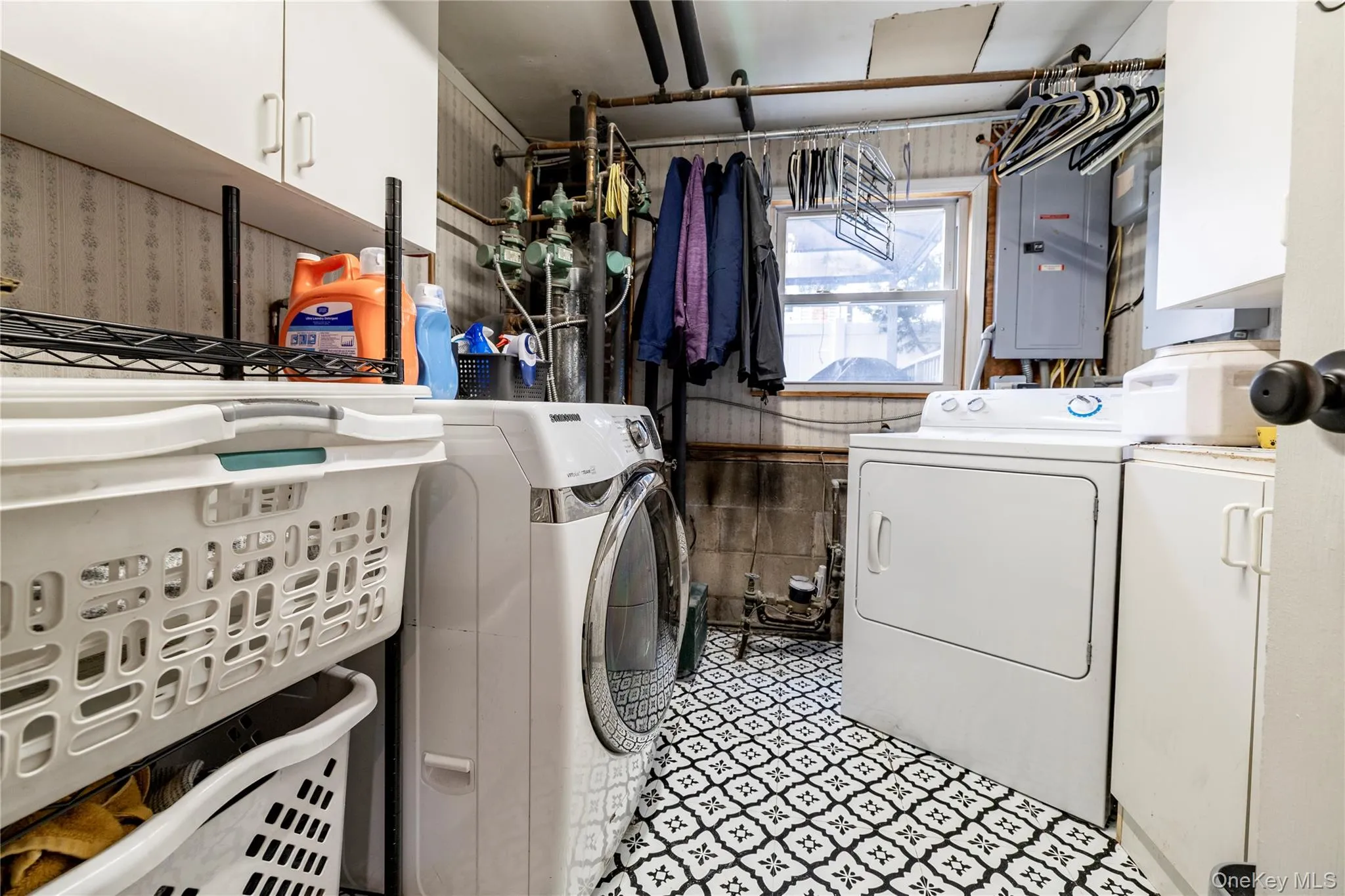 851 Elmwood Road, West Babylon, NY, 3 Bedrooms Bedrooms, 8 Rooms Rooms,2 BathroomsBathrooms,Residential,For Rent,Elmwood,0,998292 851 Elmwood Road, West Babylon, NY, 3 Bedrooms Bedrooms, 8 Rooms Rooms,2 BathroomsBathrooms,Residential,For Rent,Elmwood,0,998292