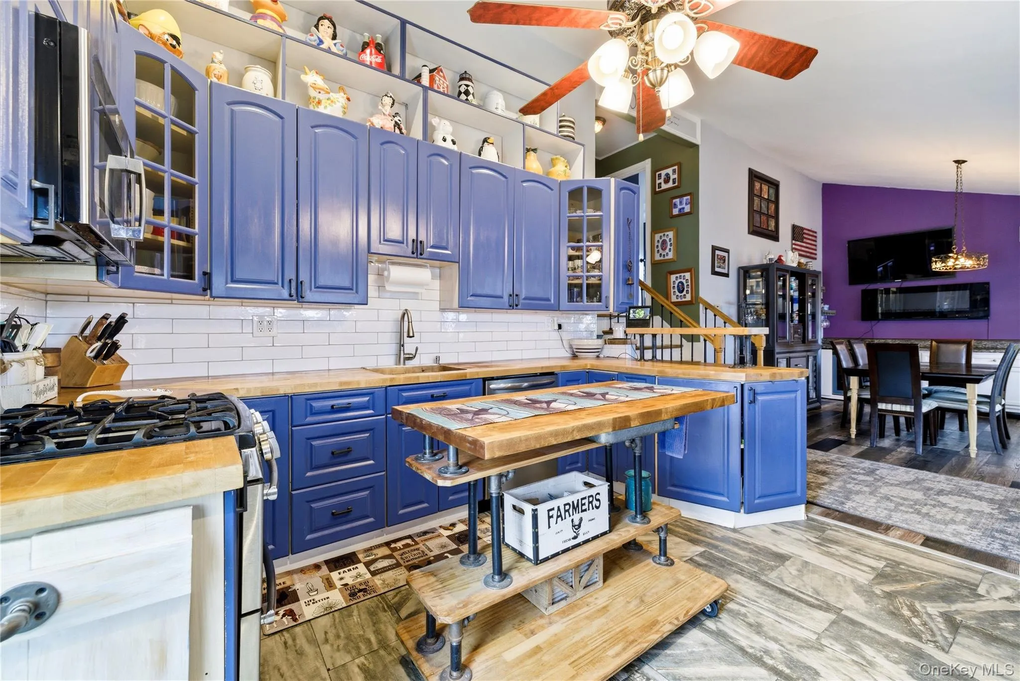 851 Elmwood Road, West Babylon, NY, 3 Bedrooms Bedrooms, 8 Rooms Rooms,2 BathroomsBathrooms,Residential,For Rent,Elmwood,0,998292 851 Elmwood Road, West Babylon, NY, 3 Bedrooms Bedrooms, 8 Rooms Rooms,2 BathroomsBathrooms,Residential,For Rent,Elmwood,0,998292