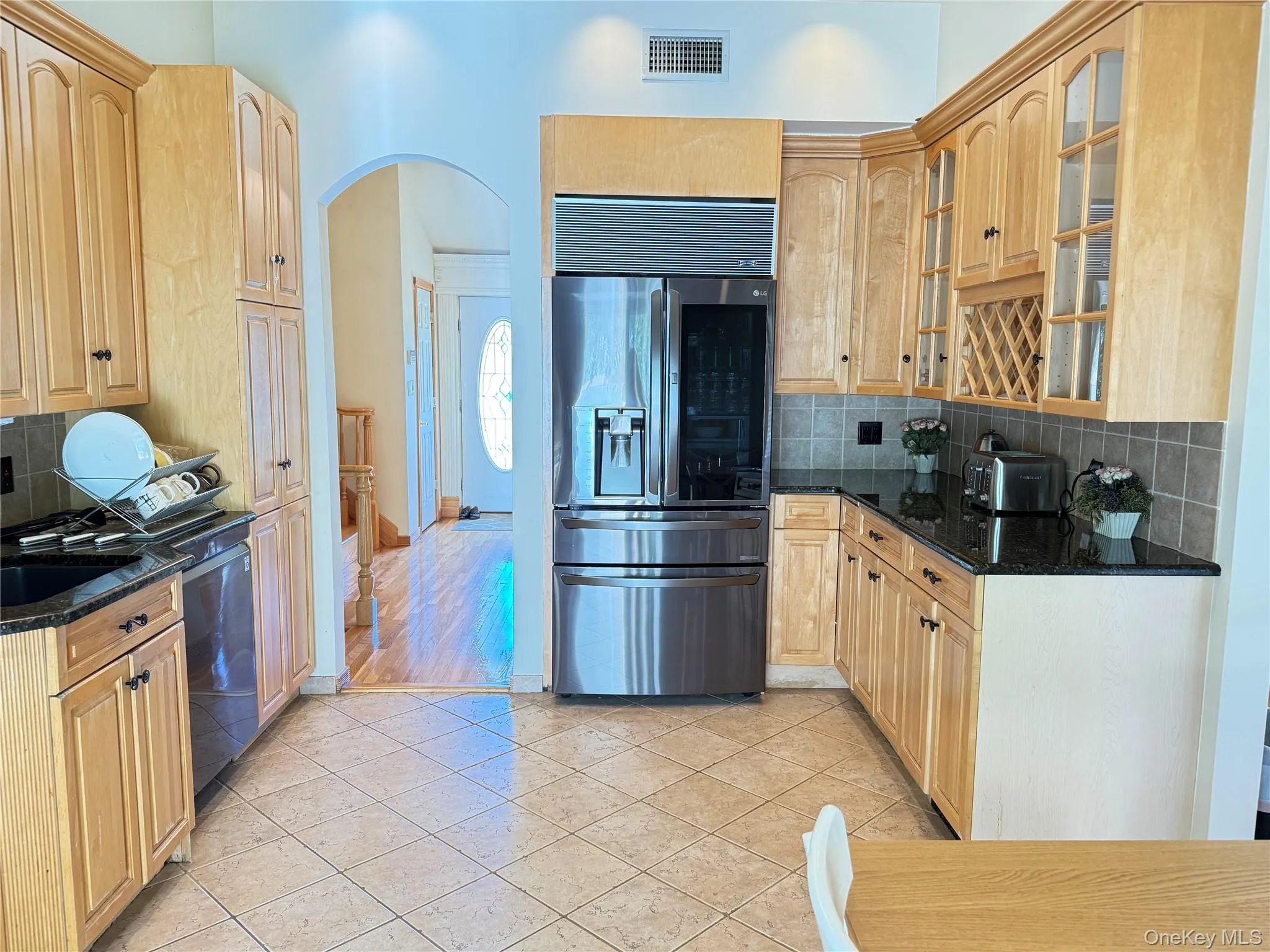 14 Millpond, Oyster Bay, NY, 3 Bedrooms Bedrooms, 7 Rooms Rooms,2 BathroomsBathrooms,Residential Lease,For Rent,Millpond,0,998295 14 Millpond, Oyster Bay, NY, 3 Bedrooms Bedrooms, 7 Rooms Rooms,2 BathroomsBathrooms,Residential Lease,For Rent,Millpond,0,998295