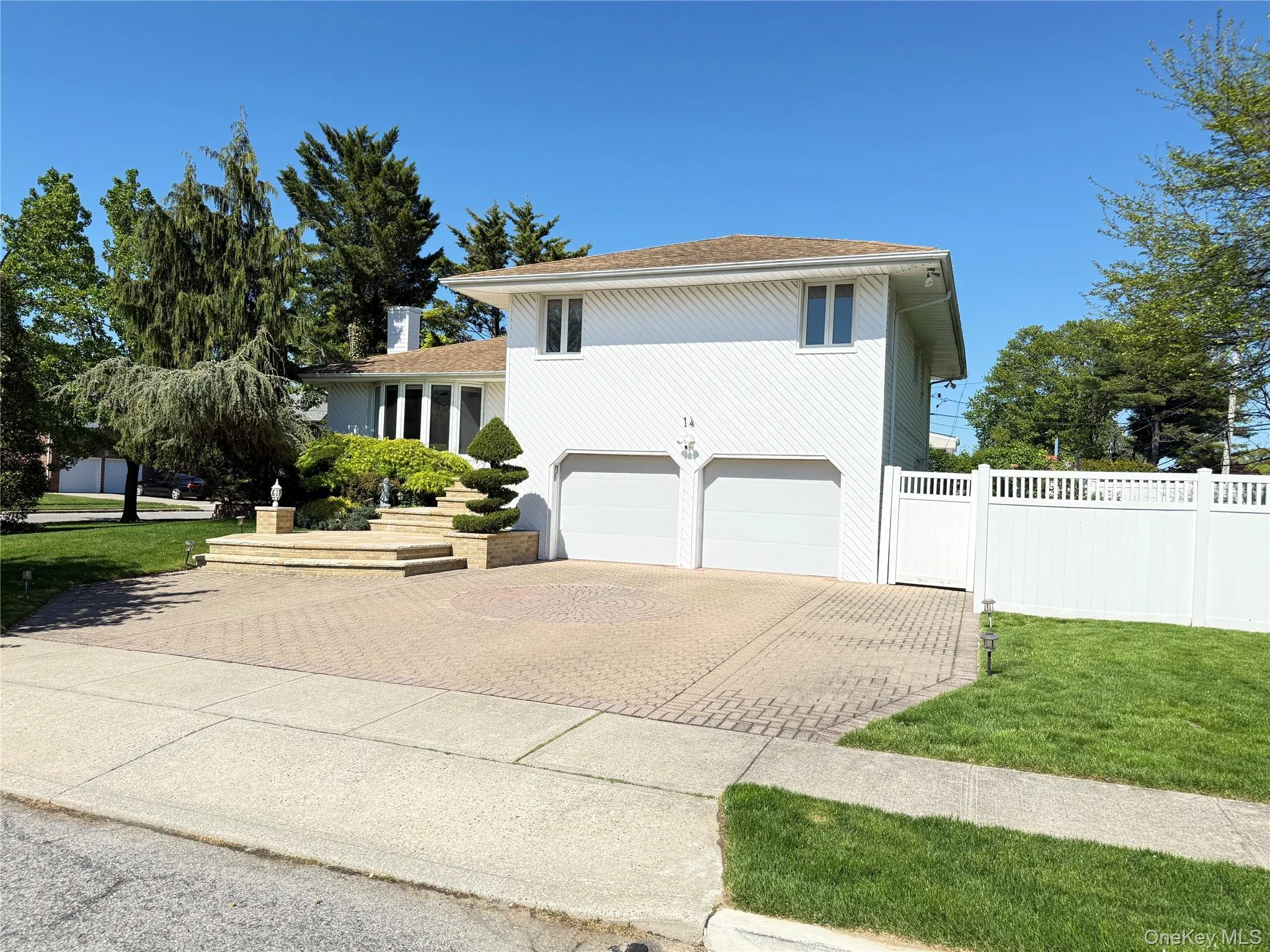 14 Millpond, Oyster Bay, NY, 3 Bedrooms Bedrooms, 7 Rooms Rooms,2 BathroomsBathrooms,Residential Lease,For Rent,Millpond,0,998295 14 Millpond, Oyster Bay, NY, 3 Bedrooms Bedrooms, 7 Rooms Rooms,2 BathroomsBathrooms,Residential Lease,For Rent,Millpond,0,998295