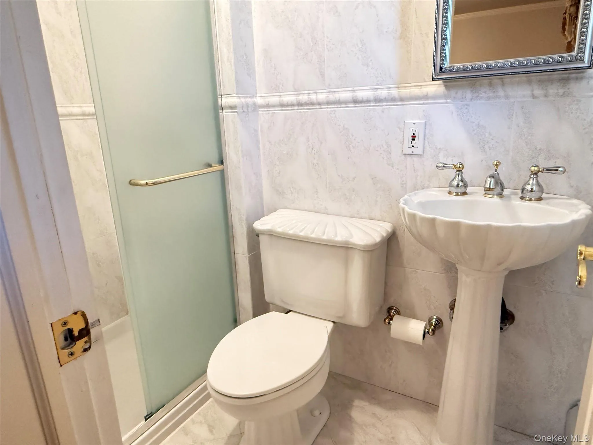 14 Millpond, Oyster Bay, NY, 3 Bedrooms Bedrooms, 7 Rooms Rooms,2 BathroomsBathrooms,Residential Lease,For Rent,Millpond,0,998295 14 Millpond, Oyster Bay, NY, 3 Bedrooms Bedrooms, 7 Rooms Rooms,2 BathroomsBathrooms,Residential Lease,For Rent,Millpond,0,998295