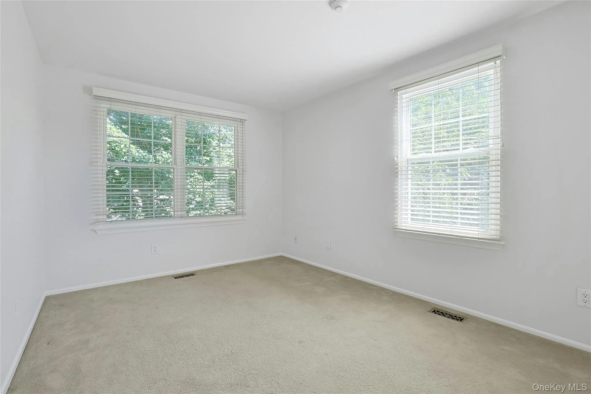 2nd spacious bedroom 2nd spacious bedroom