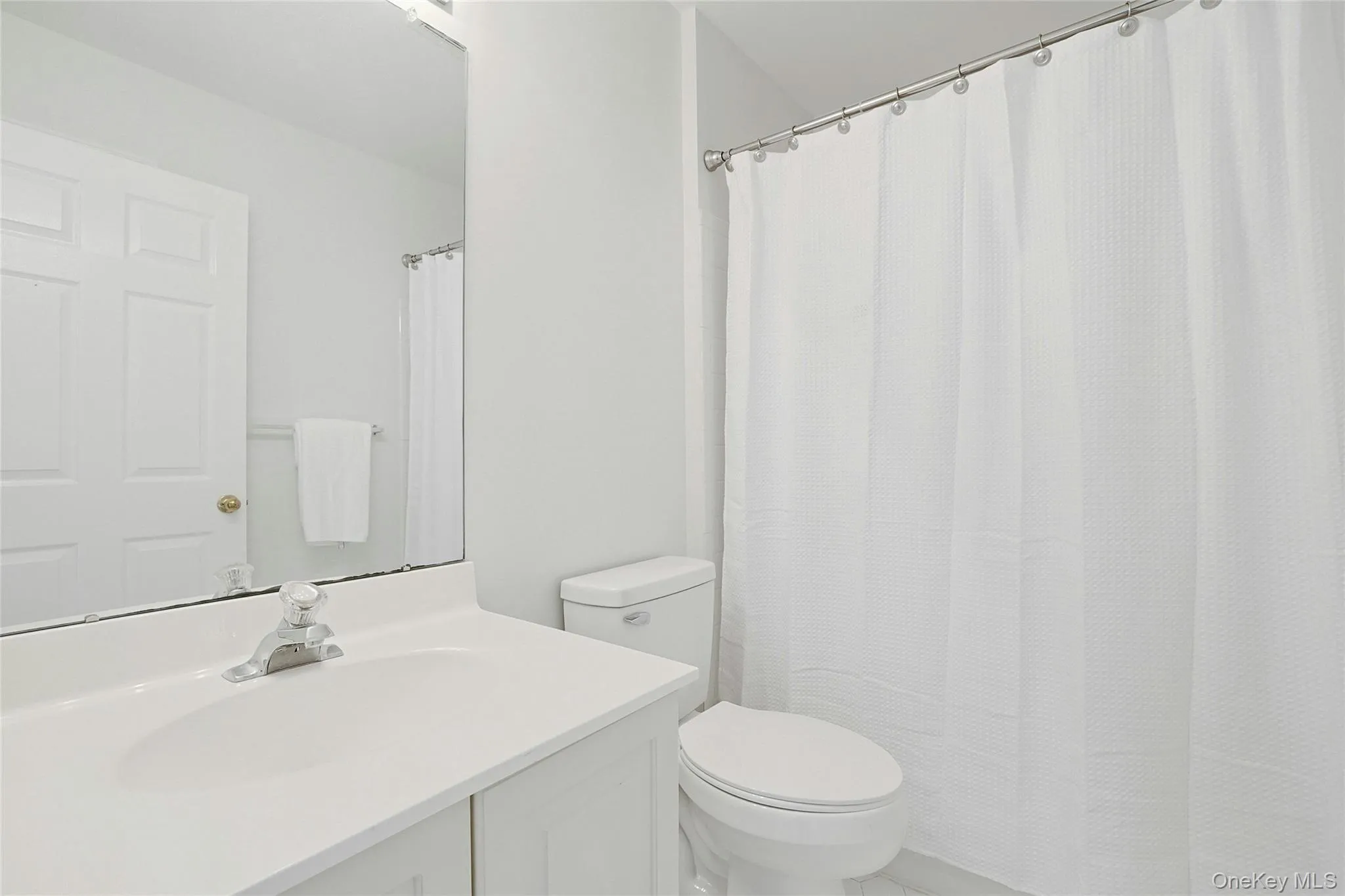 91 Meadow Lane, Clarkstown, NY, 2 Bedrooms Bedrooms, 7 Rooms Rooms,3 BathroomsBathrooms,Residential,For Rent,Meadow,0,998296 91 Meadow Lane, Clarkstown, NY, 2 Bedrooms Bedrooms, 7 Rooms Rooms,3 BathroomsBathrooms,Residential,For Rent,Meadow,0,998296