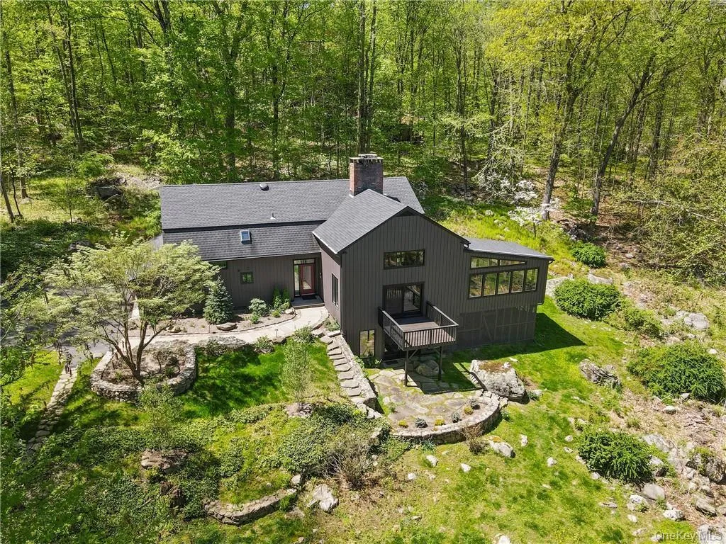 21 Beech Hill Lane, Pound Ridge, NY, 3 Bedrooms Bedrooms, 12 Rooms Rooms,3 BathroomsBathrooms,Residential Lease,For Rent,Beech Hill,0,998306 21 Beech Hill Lane, Pound Ridge, NY, 3 Bedrooms Bedrooms, 12 Rooms Rooms,3 BathroomsBathrooms,Residential Lease,For Rent,Beech Hill,0,998306