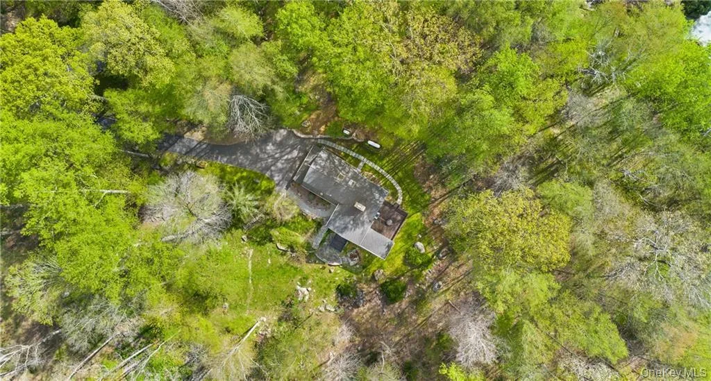 21 Beech Hill Lane, Pound Ridge, NY, 3 Bedrooms Bedrooms, 12 Rooms Rooms,3 BathroomsBathrooms,Residential Lease,For Rent,Beech Hill,0,998306 21 Beech Hill Lane, Pound Ridge, NY, 3 Bedrooms Bedrooms, 12 Rooms Rooms,3 BathroomsBathrooms,Residential Lease,For Rent,Beech Hill,0,998306