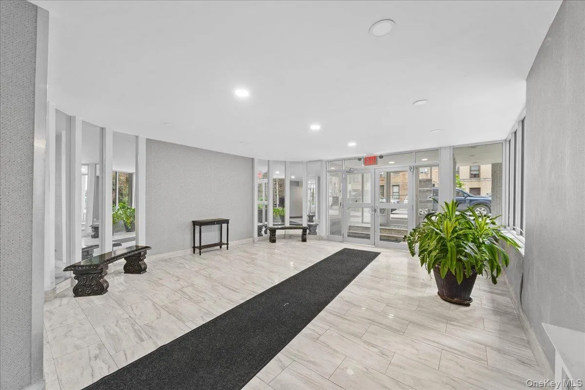 3176 Decatur Avenue, New York, NY, 1 Bedroom Bedrooms, 3 Rooms Rooms,1 BathroomBathrooms,Residential,For Rent,Decatur,0,998316 3176 Decatur Avenue, New York, NY, 1 Bedroom Bedrooms, 3 Rooms Rooms,1 BathroomBathrooms,Residential,For Rent,Decatur,0,998316