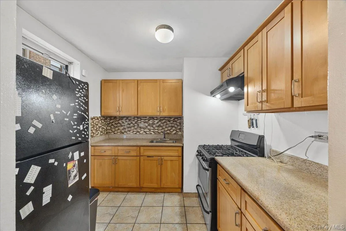3176 Decatur Avenue, New York, NY, 1 Bedroom Bedrooms, 3 Rooms Rooms,1 BathroomBathrooms,Residential,For Rent,Decatur,0,998316 3176 Decatur Avenue, New York, NY, 1 Bedroom Bedrooms, 3 Rooms Rooms,1 BathroomBathrooms,Residential,For Rent,Decatur,0,998316