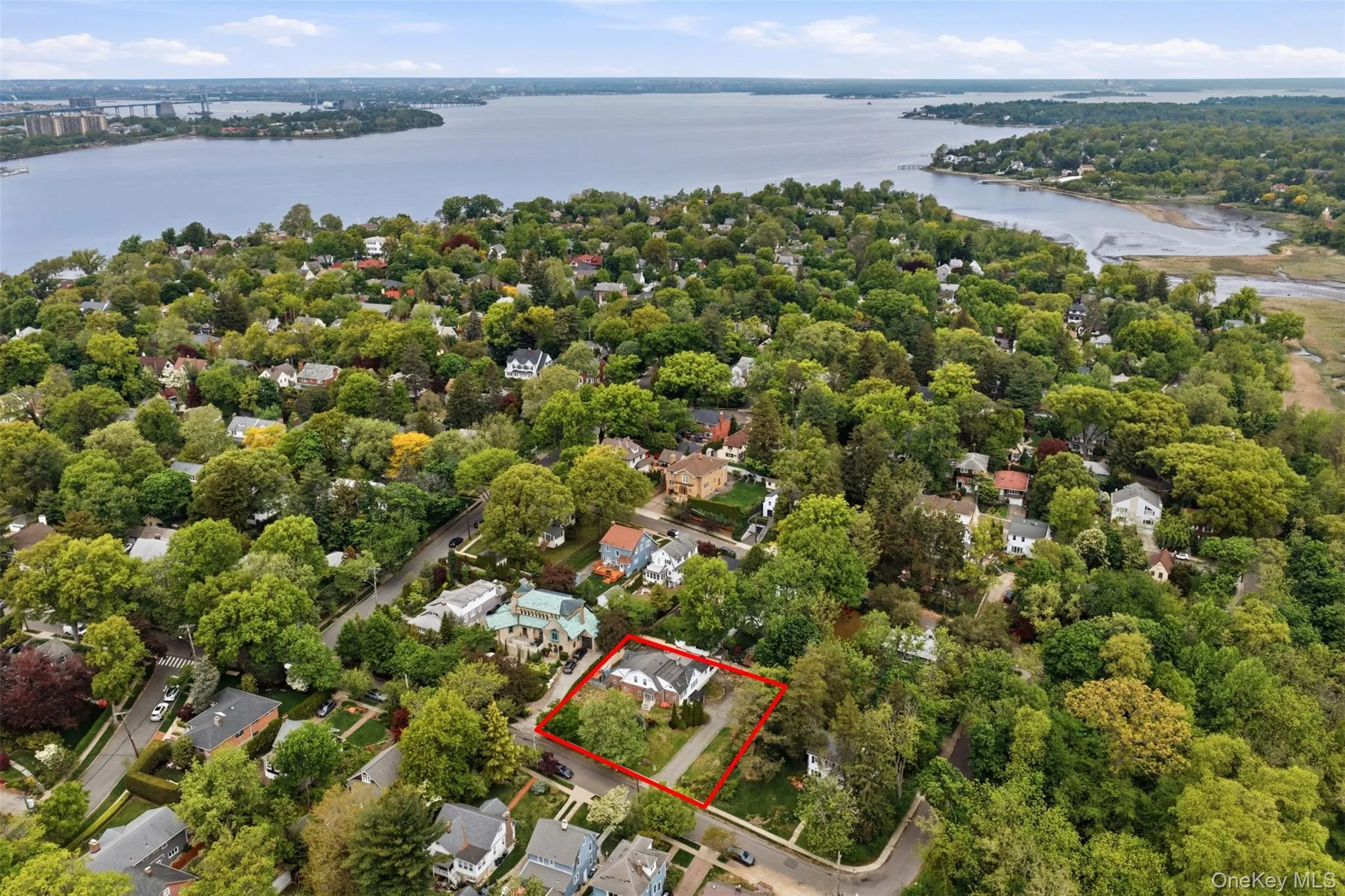 319 38th Road, New York, NY, 4 Bedrooms Bedrooms, 11 Rooms Rooms,4 BathroomsBathrooms,Residential Sale,For Rent,38th,0,998320 319 38th Road, New York, NY, 4 Bedrooms Bedrooms, 11 Rooms Rooms,4 BathroomsBathrooms,Residential Sale,For Rent,38th,0,998320