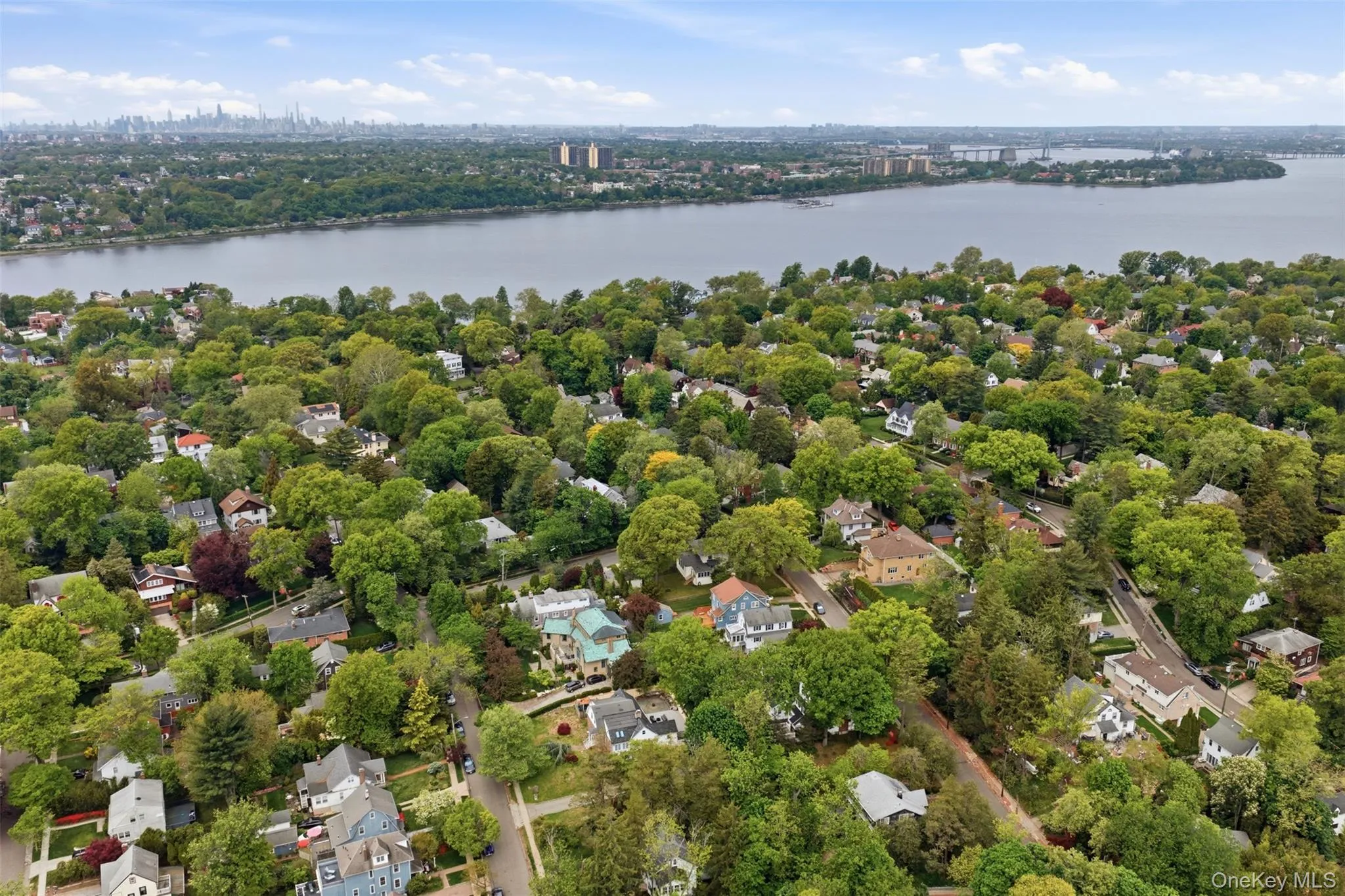 319 38th Road, New York, NY, 4 Bedrooms Bedrooms, 11 Rooms Rooms,4 BathroomsBathrooms,Residential Sale,For Rent,38th,0,998320 319 38th Road, New York, NY, 4 Bedrooms Bedrooms, 11 Rooms Rooms,4 BathroomsBathrooms,Residential Sale,For Rent,38th,0,998320