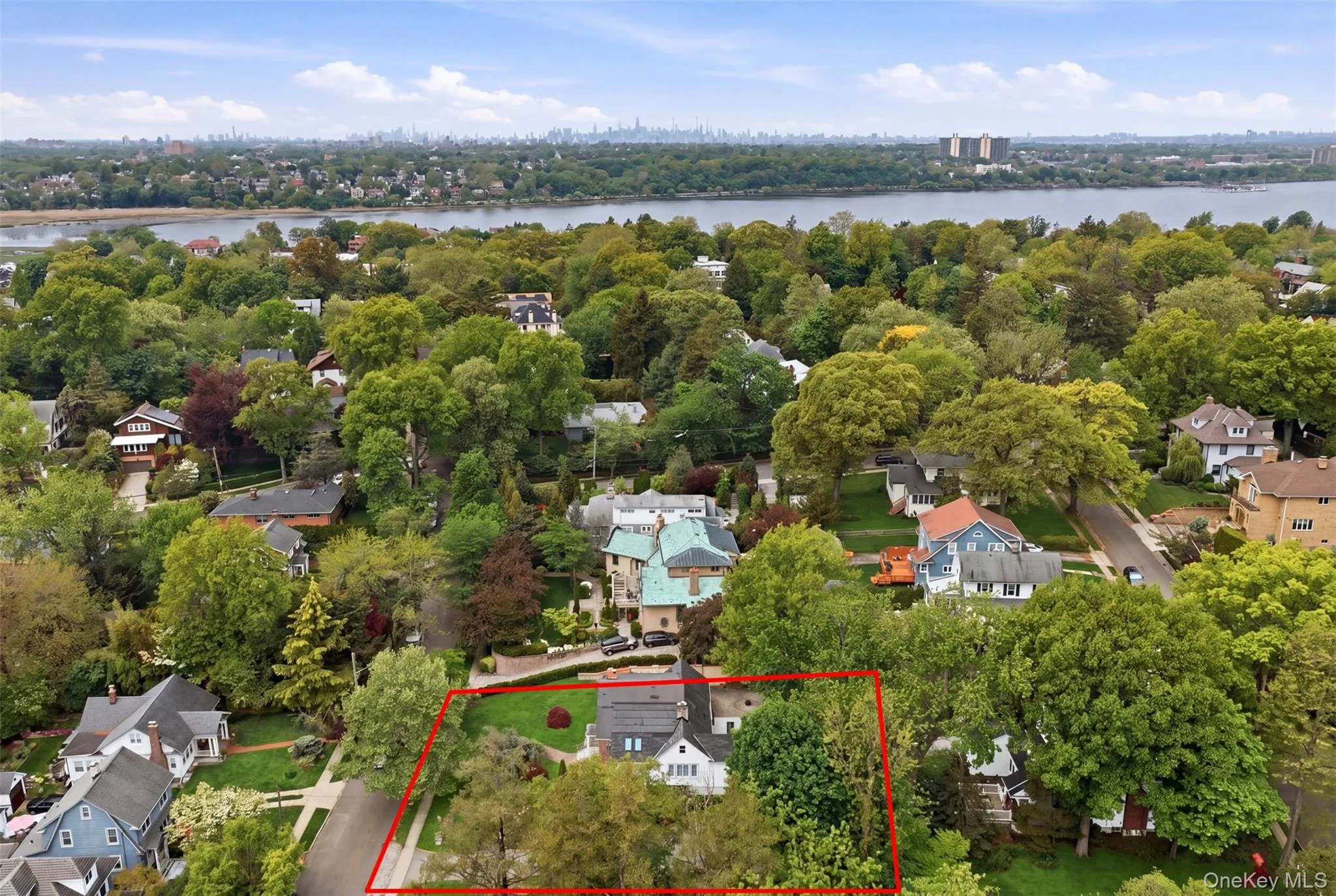 319 38th Road, New York, NY, 4 Bedrooms Bedrooms, 11 Rooms Rooms,4 BathroomsBathrooms,Residential,For Rent,38th,0,998320 319 38th Road, New York, NY, 4 Bedrooms Bedrooms, 11 Rooms Rooms,4 BathroomsBathrooms,Residential,For Rent,38th,0,998320