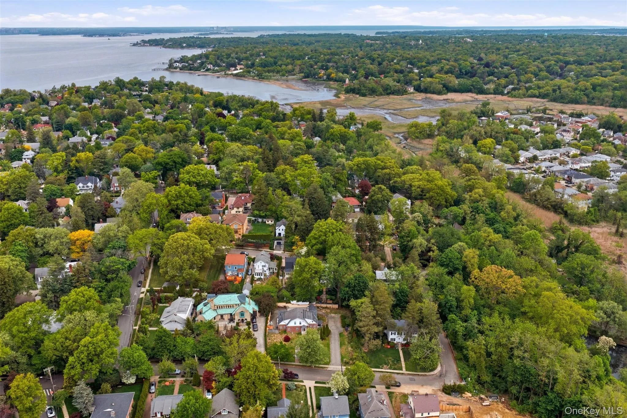 319 38th Road, New York, NY, 4 Bedrooms Bedrooms, 11 Rooms Rooms,4 BathroomsBathrooms,Residential Sale,For Rent,38th,0,998320 319 38th Road, New York, NY, 4 Bedrooms Bedrooms, 11 Rooms Rooms,4 BathroomsBathrooms,Residential Sale,For Rent,38th,0,998320