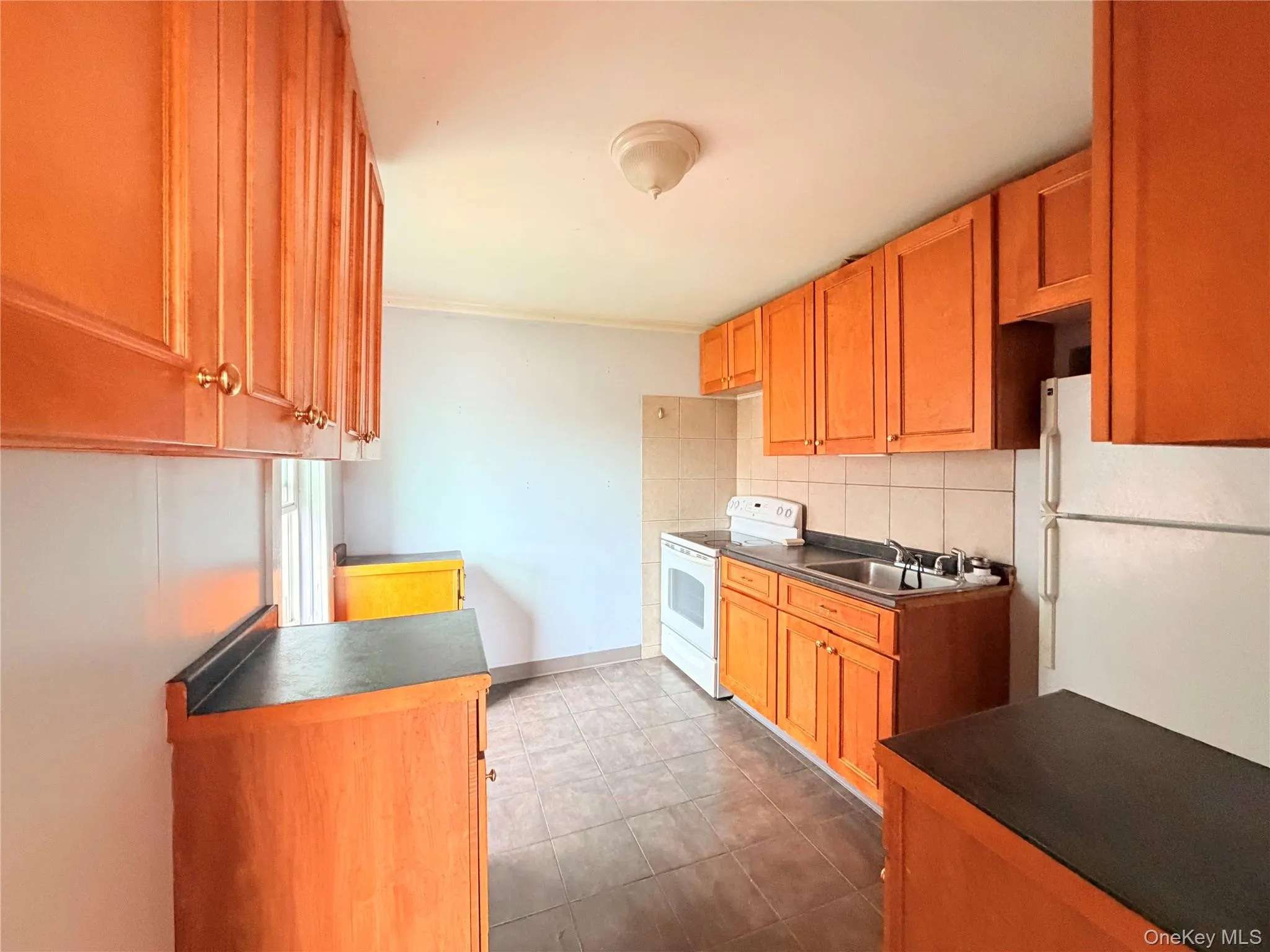8 Roberts Street, Middletown, NY, 2 Bedrooms Bedrooms, 5 Rooms Rooms,1 BathroomBathrooms,Residential Lease,For Rent,Roberts,0,998323 8 Roberts Street, Middletown, NY, 2 Bedrooms Bedrooms, 5 Rooms Rooms,1 BathroomBathrooms,Residential Lease,For Rent,Roberts,0,998323