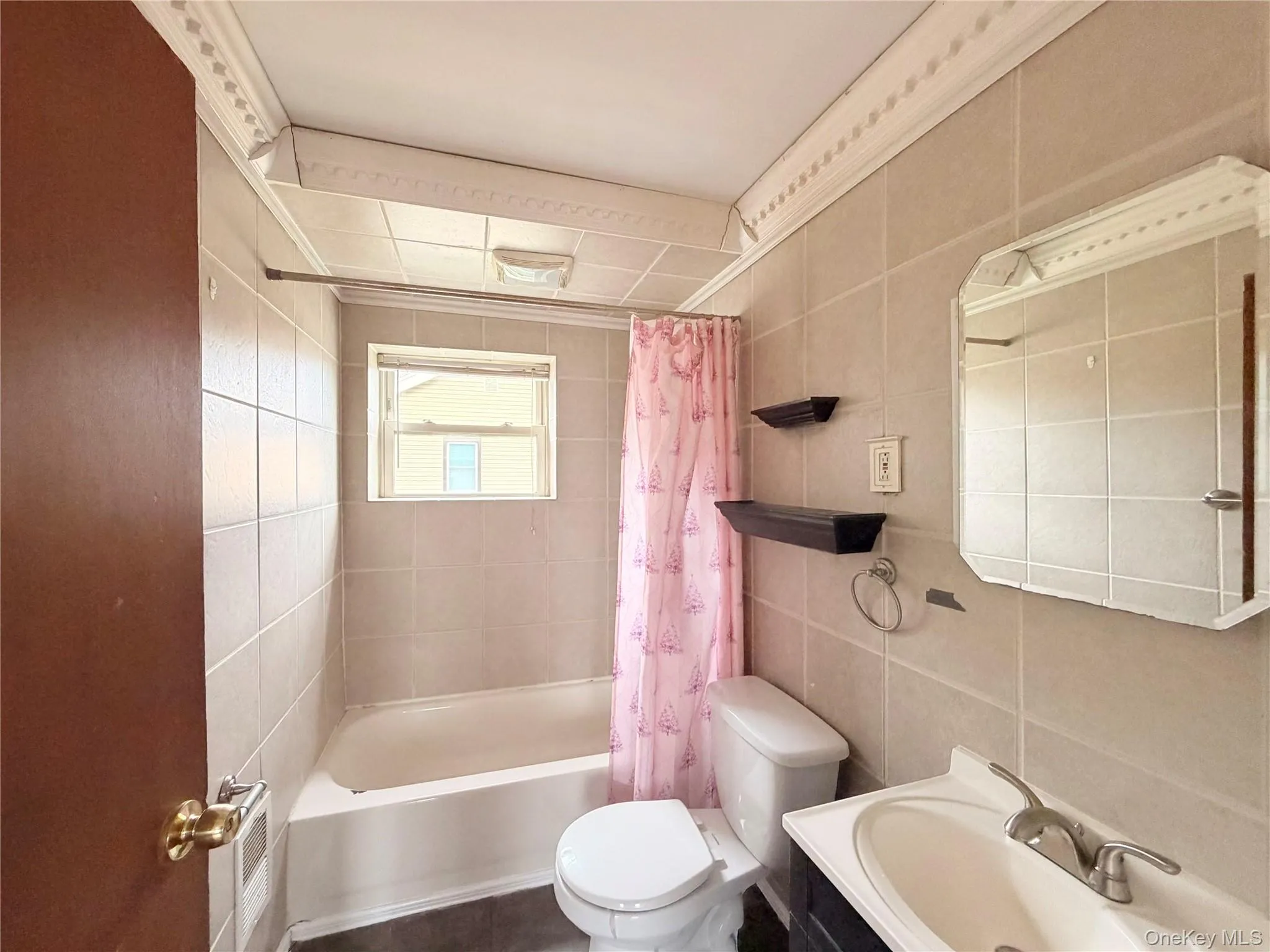 8 Roberts Street, Middletown, NY, 2 Bedrooms Bedrooms, 5 Rooms Rooms,1 BathroomBathrooms,Residential Lease,For Rent,Roberts,0,998323 8 Roberts Street, Middletown, NY, 2 Bedrooms Bedrooms, 5 Rooms Rooms,1 BathroomBathrooms,Residential Lease,For Rent,Roberts,0,998323
