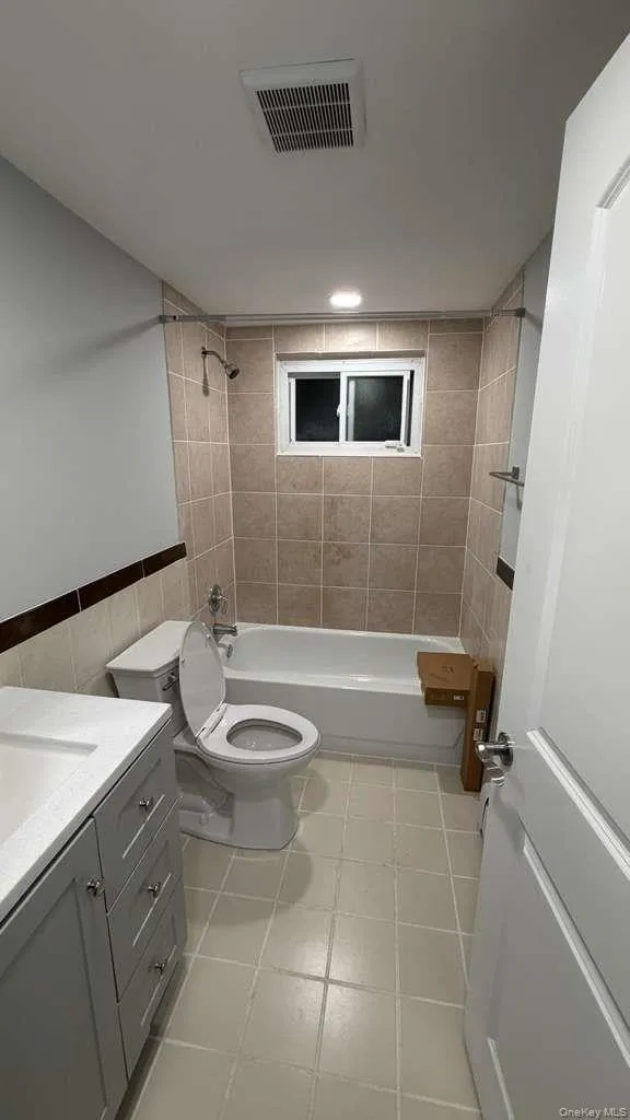 165 27th Street, Babylon, NY, 3 Bedrooms Bedrooms, 4 Rooms Rooms,1 BathroomBathrooms,Residential Lease,For Rent,27th,0,998324 165 27th Street, Babylon, NY, 3 Bedrooms Bedrooms, 4 Rooms Rooms,1 BathroomBathrooms,Residential Lease,For Rent,27th,0,998324