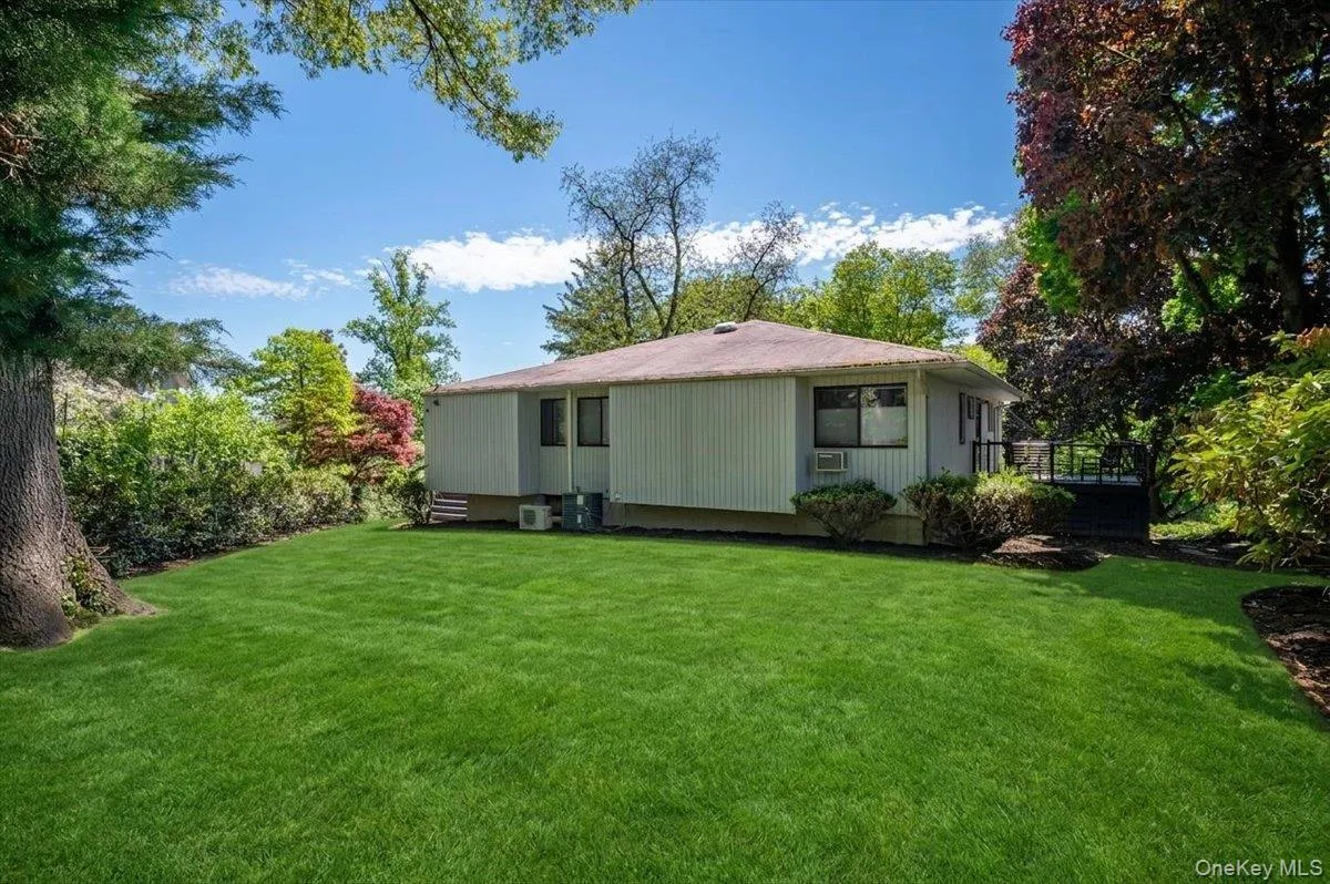 9 Salisbury Place, Orangetown, NY, 3 Bedrooms Bedrooms, 7 Rooms Rooms,2 BathroomsBathrooms,Residential Sale,For Rent,Salisbury,0,998327 9 Salisbury Place, Orangetown, NY, 3 Bedrooms Bedrooms, 7 Rooms Rooms,2 BathroomsBathrooms,Residential Sale,For Rent,Salisbury,0,998327