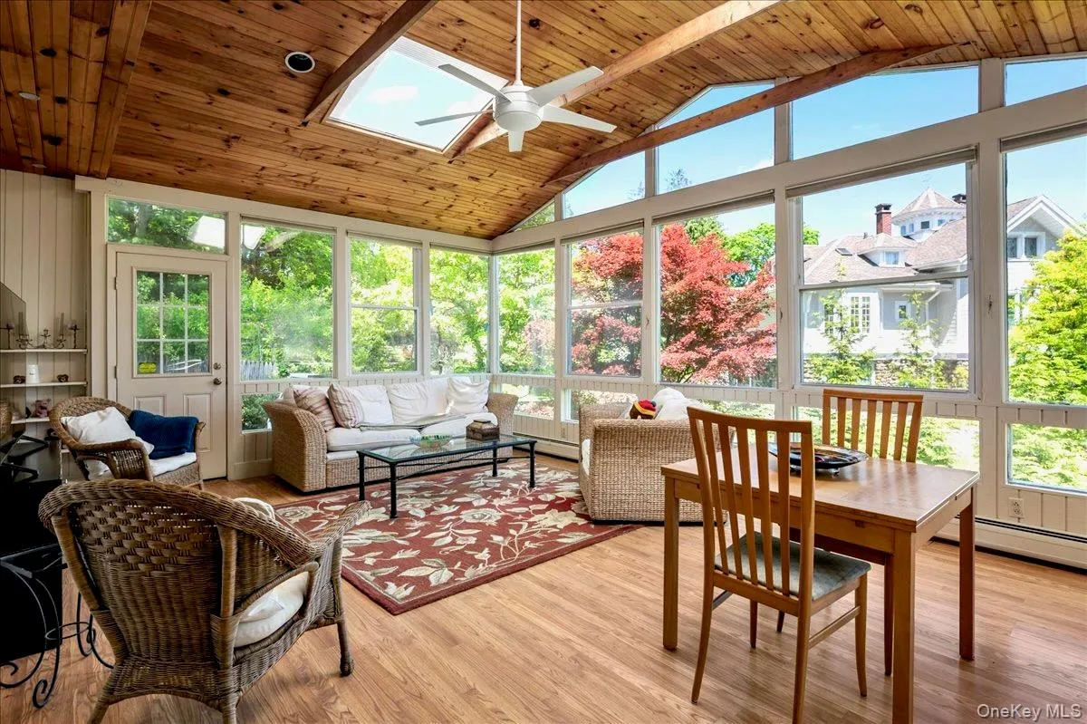 9 Salisbury Place, Orangetown, NY, 3 Bedrooms Bedrooms, 7 Rooms Rooms,2 BathroomsBathrooms,Residential Sale,For Rent,Salisbury,0,998327 9 Salisbury Place, Orangetown, NY, 3 Bedrooms Bedrooms, 7 Rooms Rooms,2 BathroomsBathrooms,Residential Sale,For Rent,Salisbury,0,998327