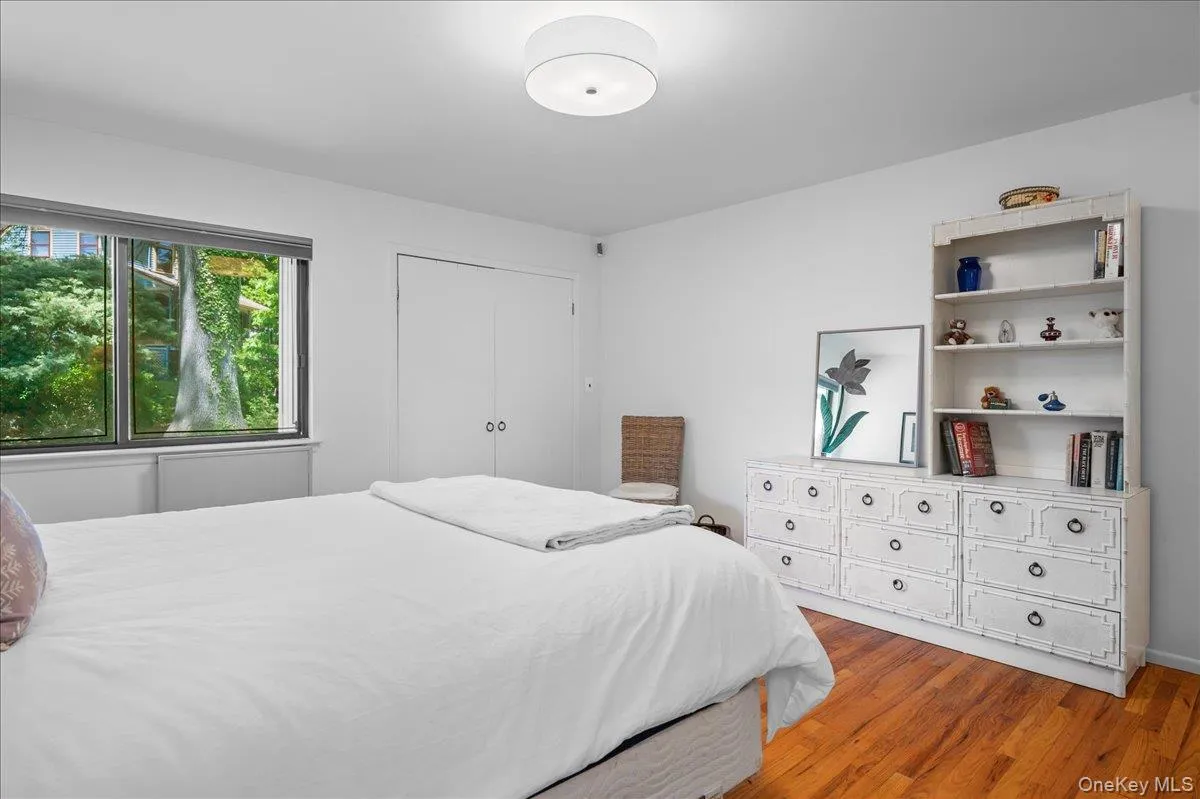 9 Salisbury Place, Orangetown, NY, 3 Bedrooms Bedrooms, 7 Rooms Rooms,2 BathroomsBathrooms,Residential Sale,For Rent,Salisbury,0,998327 9 Salisbury Place, Orangetown, NY, 3 Bedrooms Bedrooms, 7 Rooms Rooms,2 BathroomsBathrooms,Residential Sale,For Rent,Salisbury,0,998327