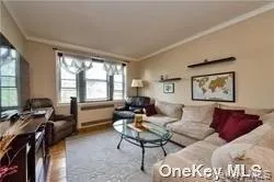 55 Grand Avenue, Hempstead, NY, 2 Bedrooms Bedrooms, 5 Rooms Rooms,1 BathroomBathrooms,Residential Lease,For Rent,Grand,0,998334 55 Grand Avenue, Hempstead, NY, 2 Bedrooms Bedrooms, 5 Rooms Rooms,1 BathroomBathrooms,Residential Lease,For Rent,Grand,0,998334
